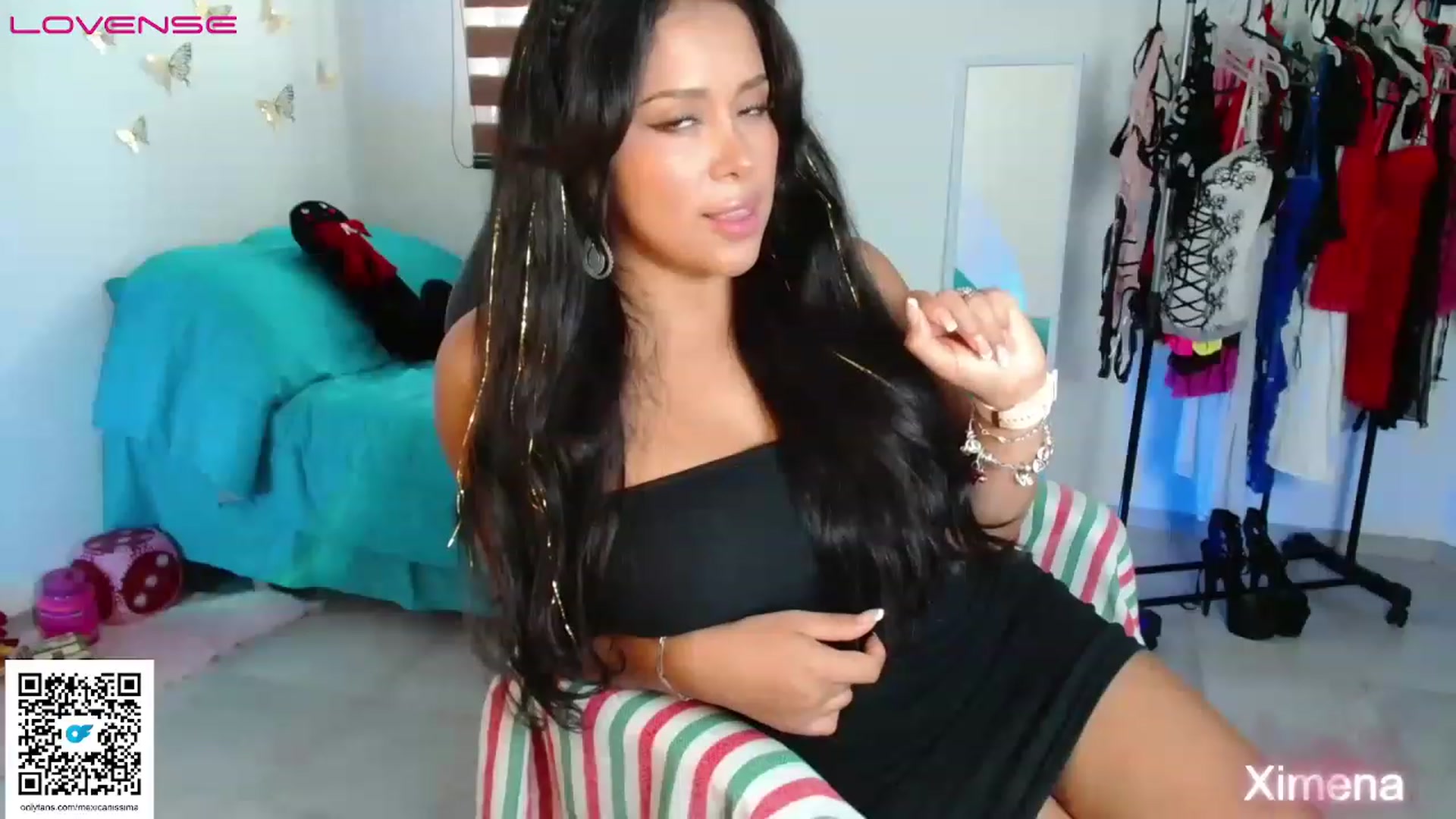 Gallery image thumbnail from Mexicanissima's myfreecams stream on, 07/12/2023, 21:06 image 4 of 20