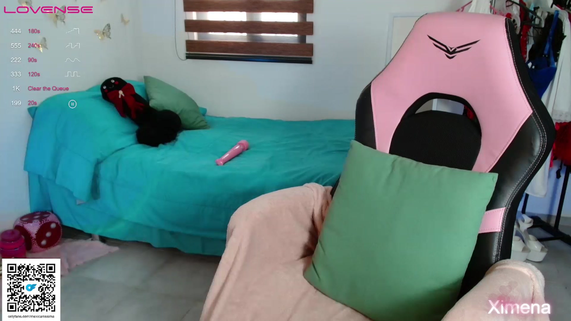 Gallery image thumbnail from Mexicanissima's myfreecams stream on, 07/13/2023, 20:19 image 3 of 20