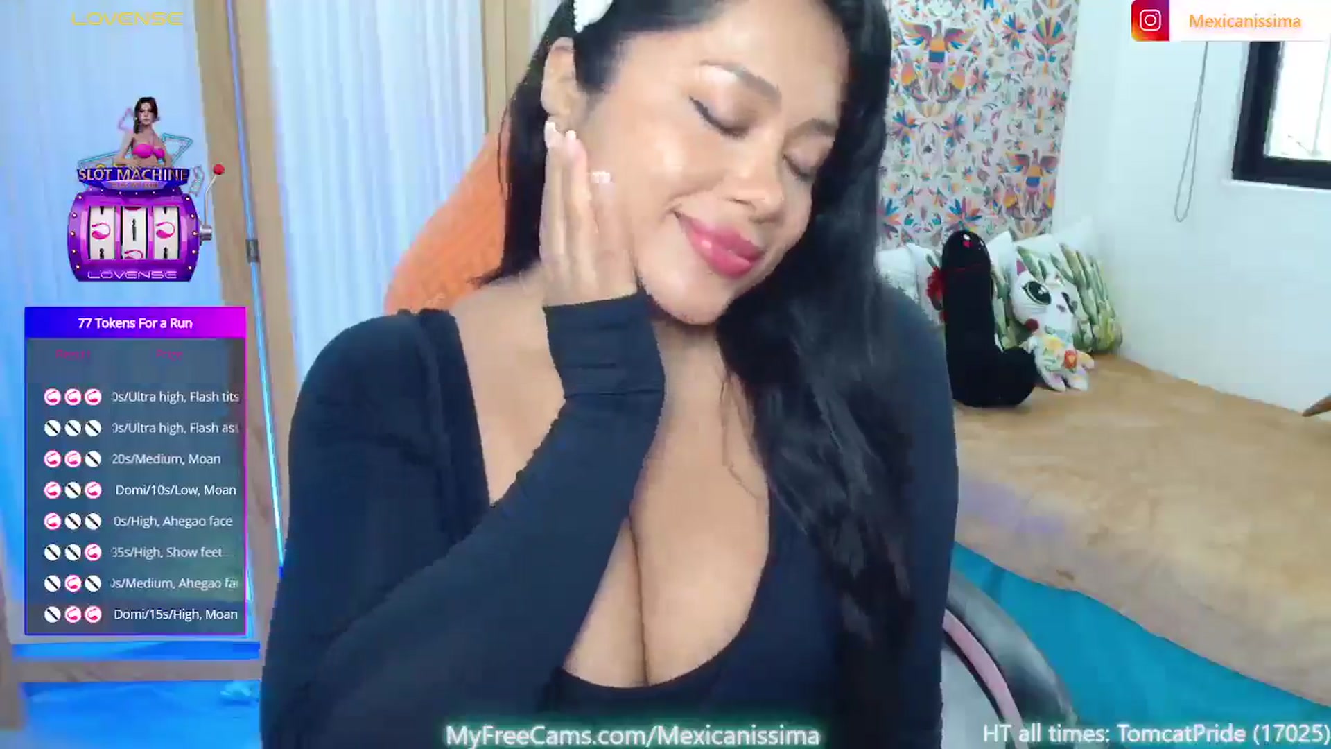 Gallery image thumbnail from Mexicanissima's myfreecams stream on, 05/27/2025, 17:25 image 3 of 20