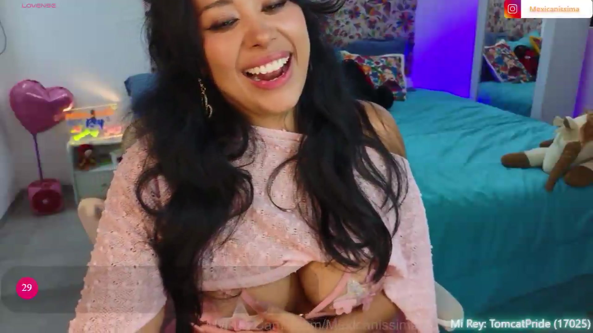 Gallery image thumbnail from Mexicanissima's myfreecams stream on, 08/29/2026, 16:24 image 16 of 20