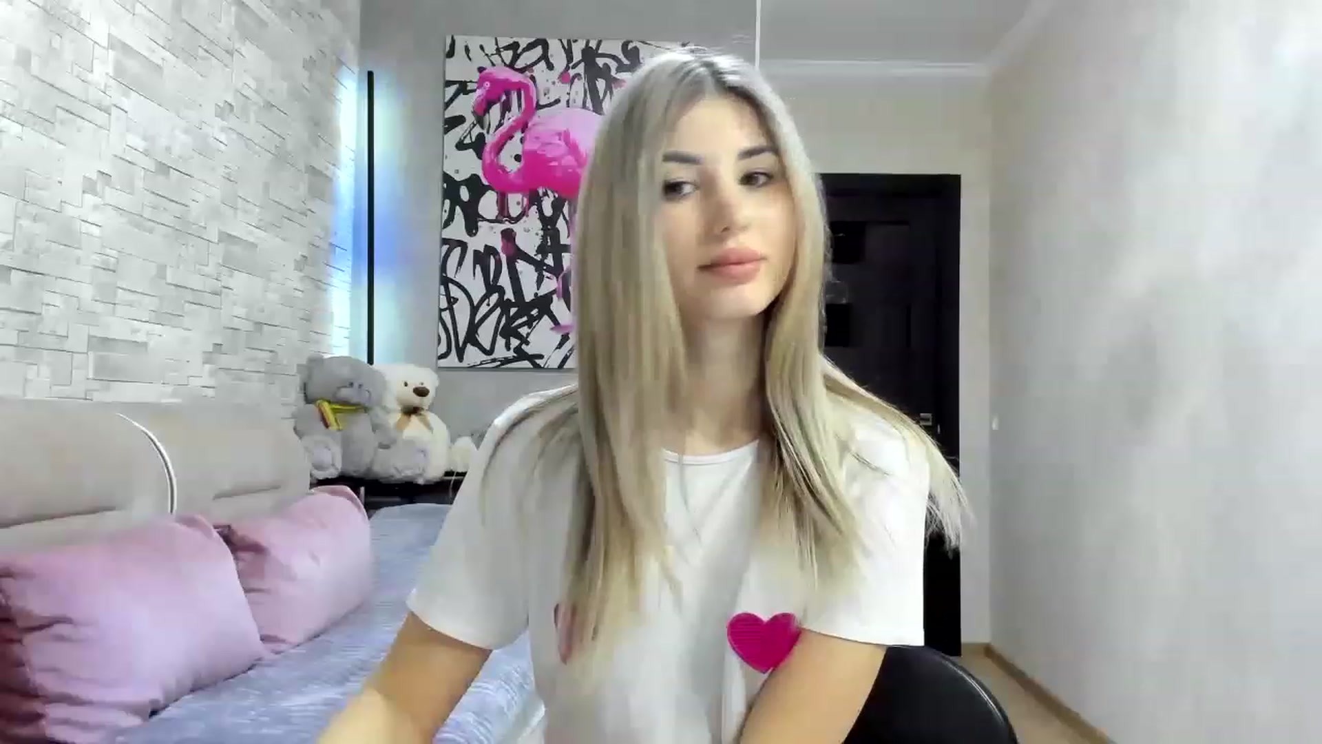 Gallery image thumbnail from Mexika's myfreecams stream on, 11/21/2022, 23:09 image 17 of 20