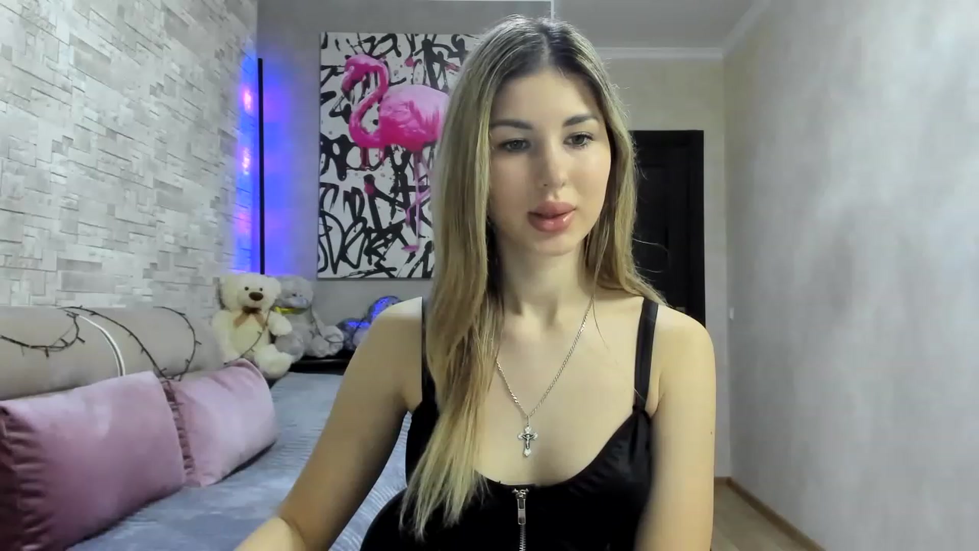 Gallery image thumbnail from Mexika's myfreecams stream on, 01/01/2023, 21:49 image 17 of 20