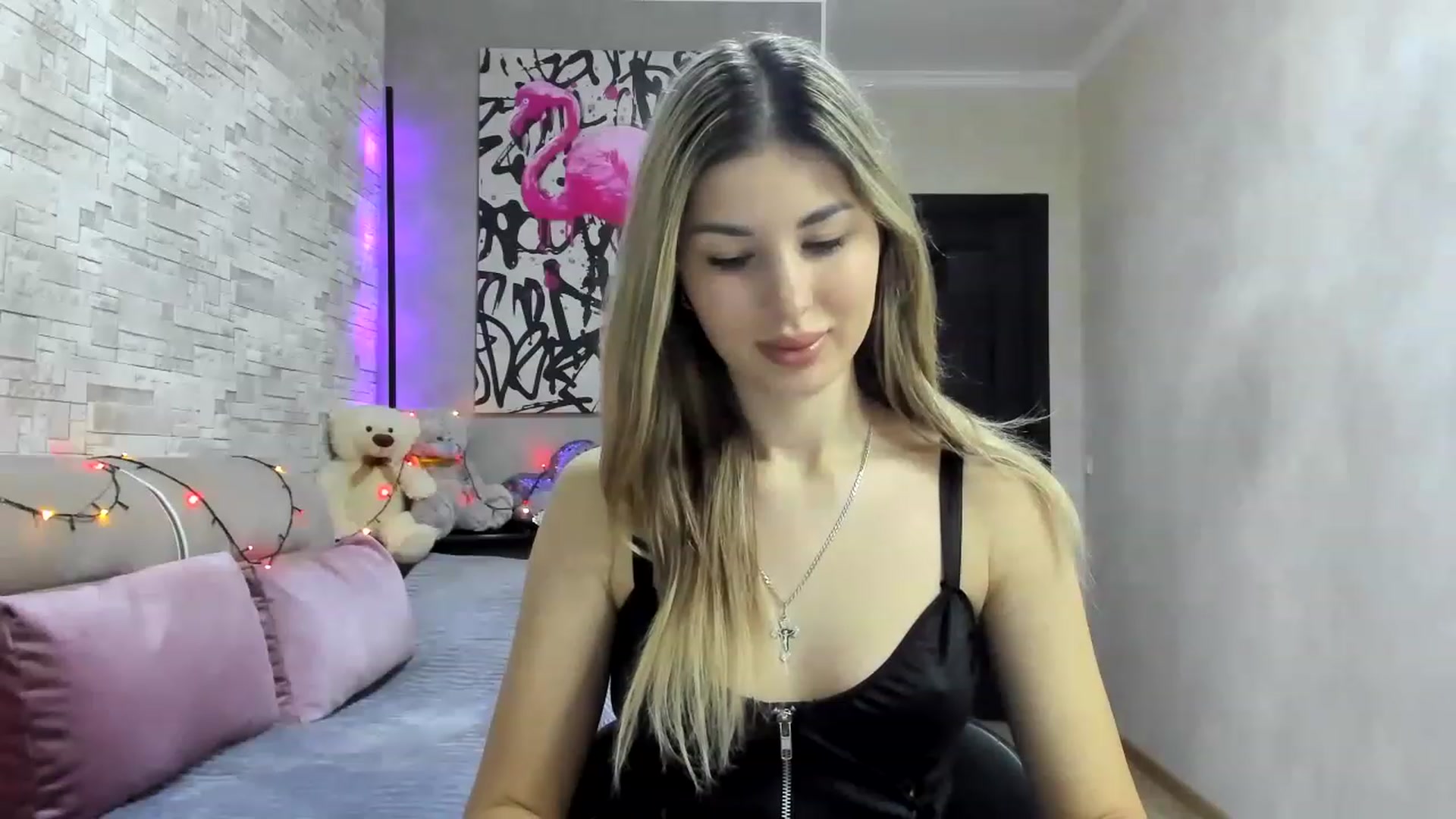 Gallery image thumbnail from Mexika's myfreecams stream on, 01/01/2023, 21:49 image 10 of 20