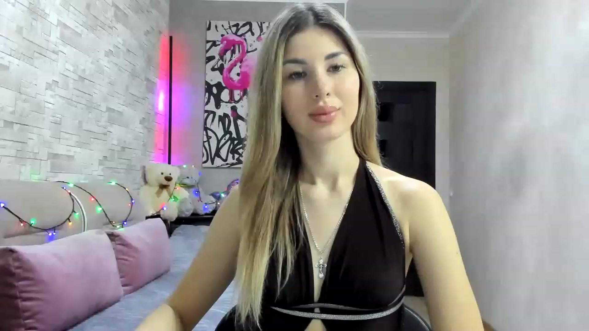 Gallery image thumbnail from Mexika's myfreecams stream on, 01/17/2023, 21:29 image 6 of 20