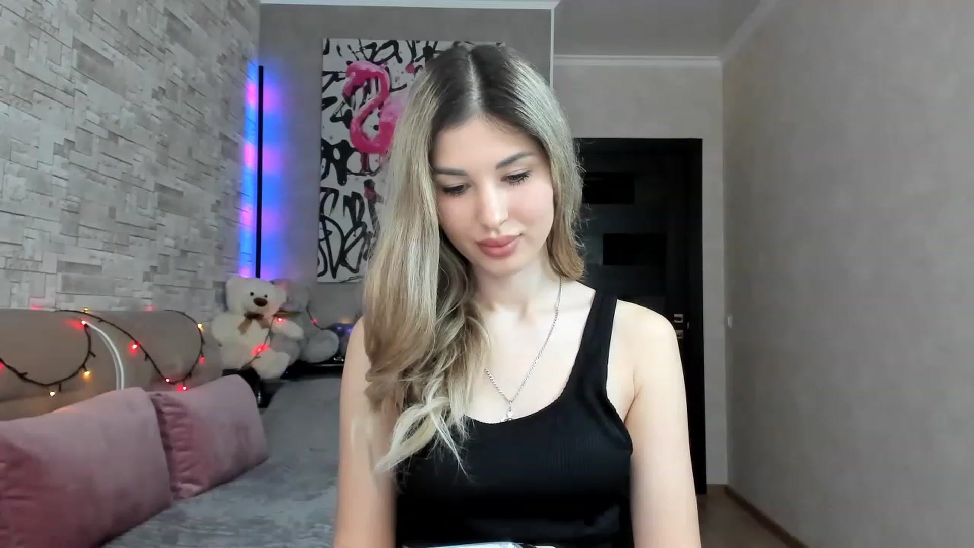 Gallery image thumbnail from Mexika's myfreecams stream on, 02/17/2023, 11:50 image 13 of 20
