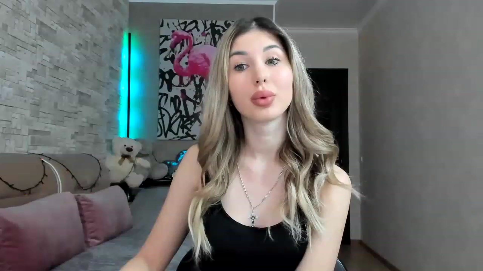 Gallery image thumbnail from Mexika's myfreecams stream on, 02/17/2023, 14:18 image 4 of 20