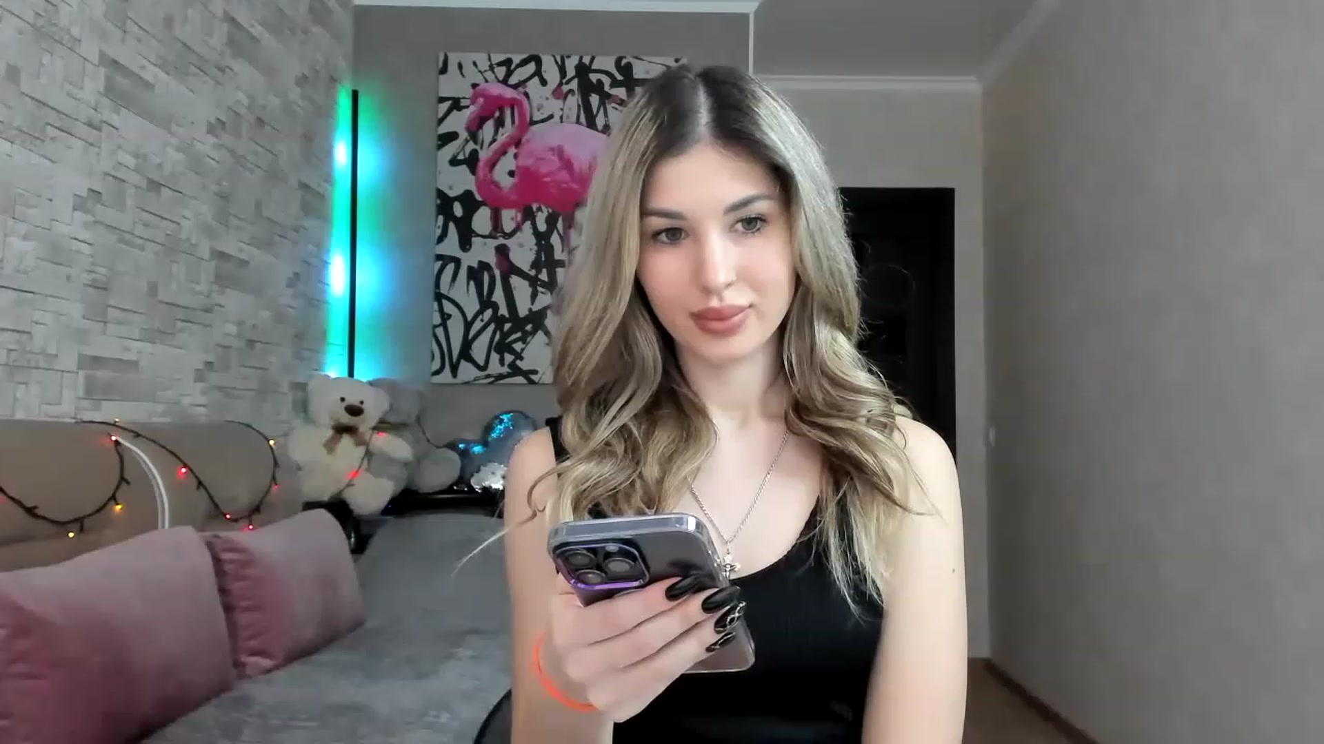 Gallery image thumbnail from Mexika's myfreecams stream on, 02/17/2023, 14:18 image 10 of 20