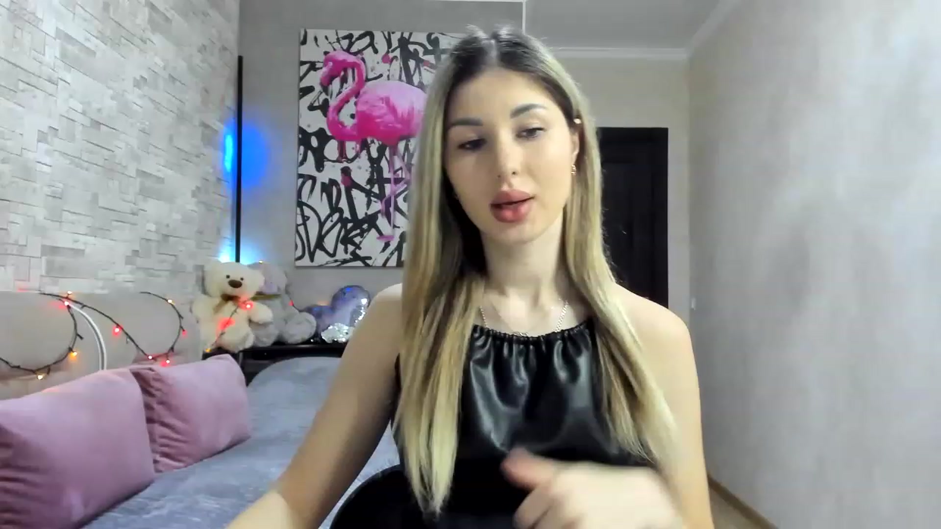 Gallery image thumbnail from Mexika's myfreecams stream on, 02/22/2023, 16:12 image 13 of 20