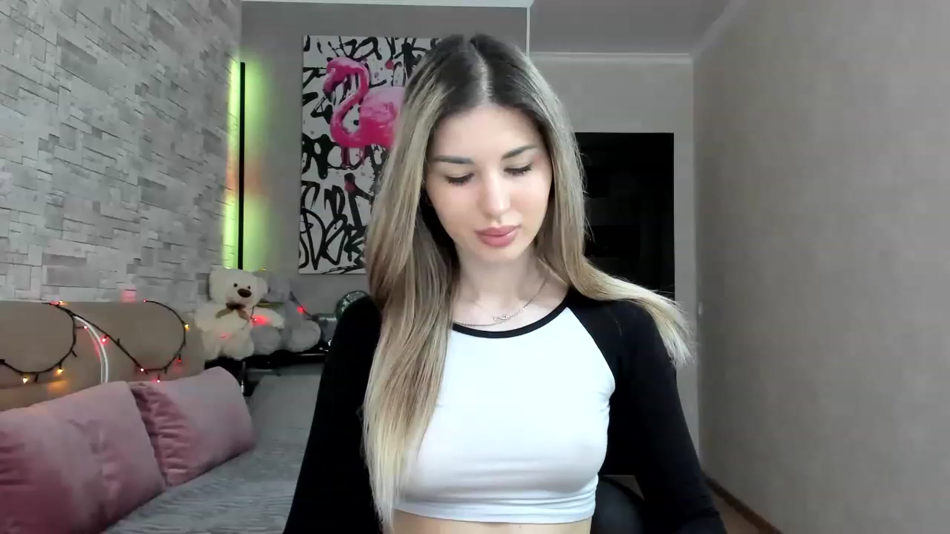 Gallery image thumbnail from Mexika's myfreecams stream on, 03/02/2023, 13:44 image 19 of 20