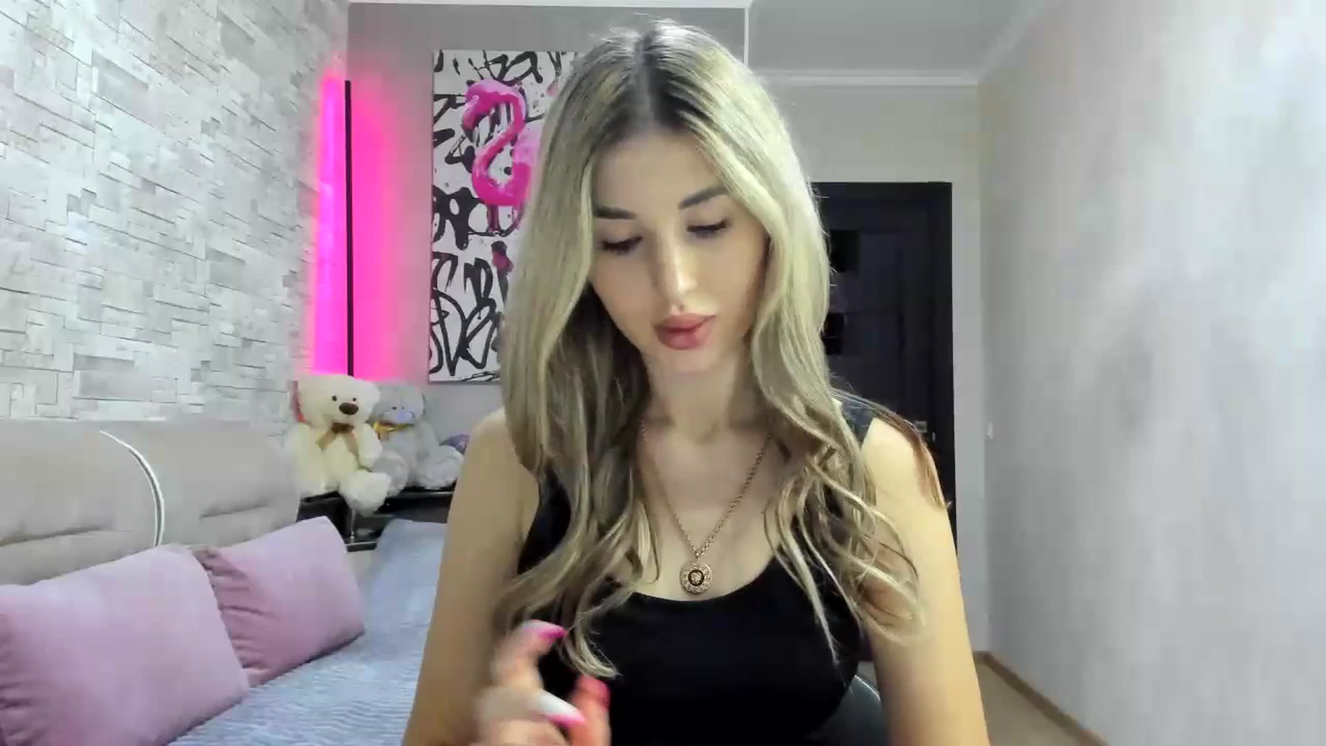 Gallery image thumbnail from Mexika's myfreecams stream on, 07/16/2023, 21:13 image 1 of 20