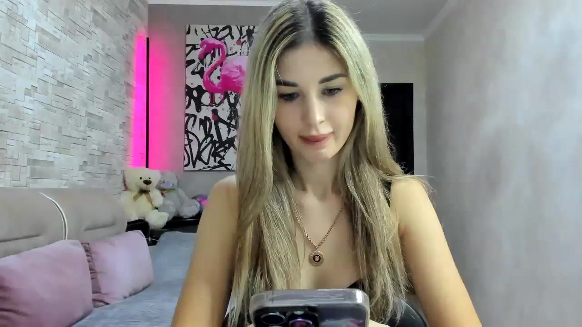 Gallery image thumbnail from Mexika's myfreecams stream on, 08/04/2023, 17:18 image 12 of 20