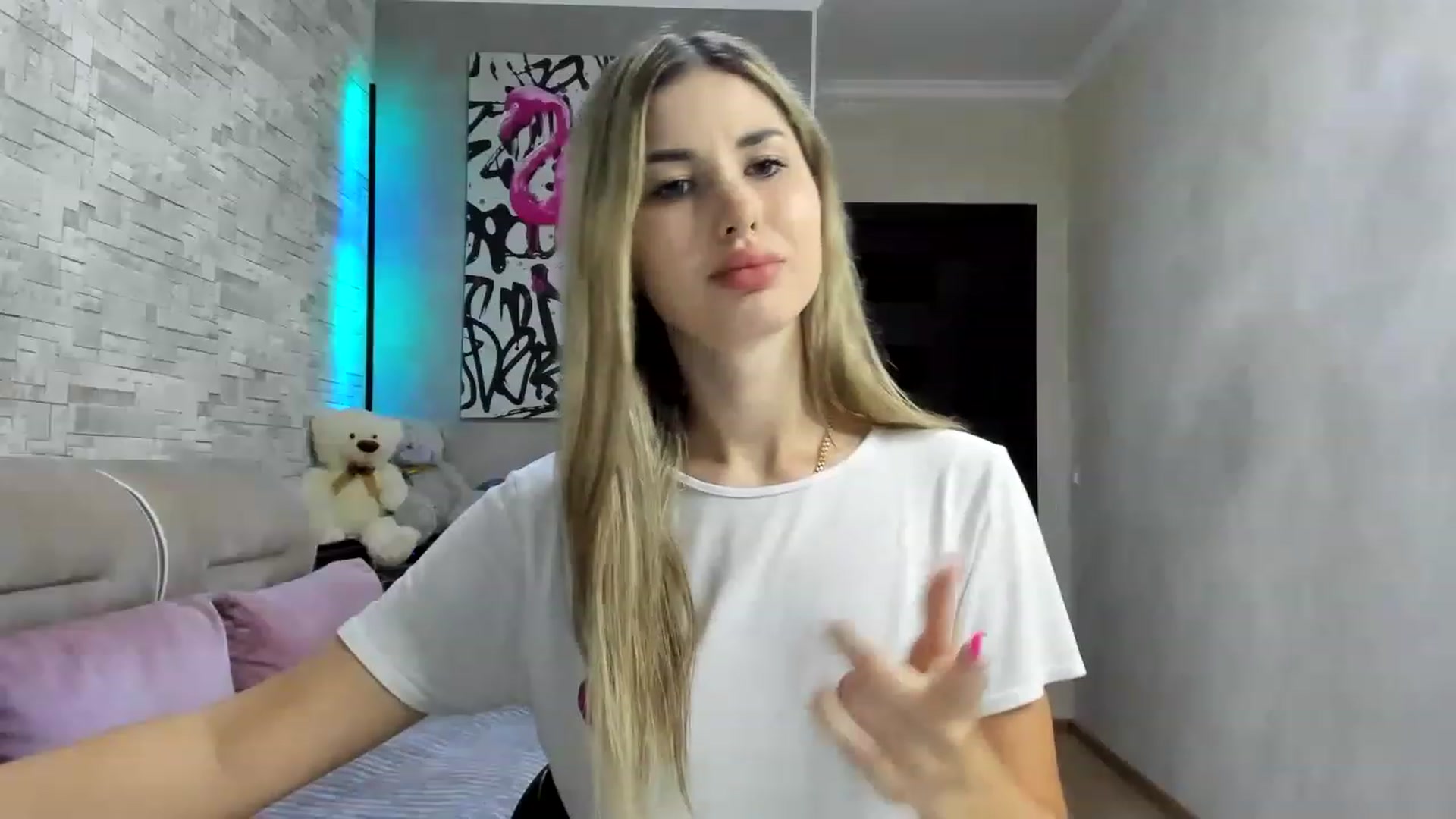 Gallery image thumbnail from Mexika's myfreecams stream on, 08/07/2023, 21:28 image 9 of 20