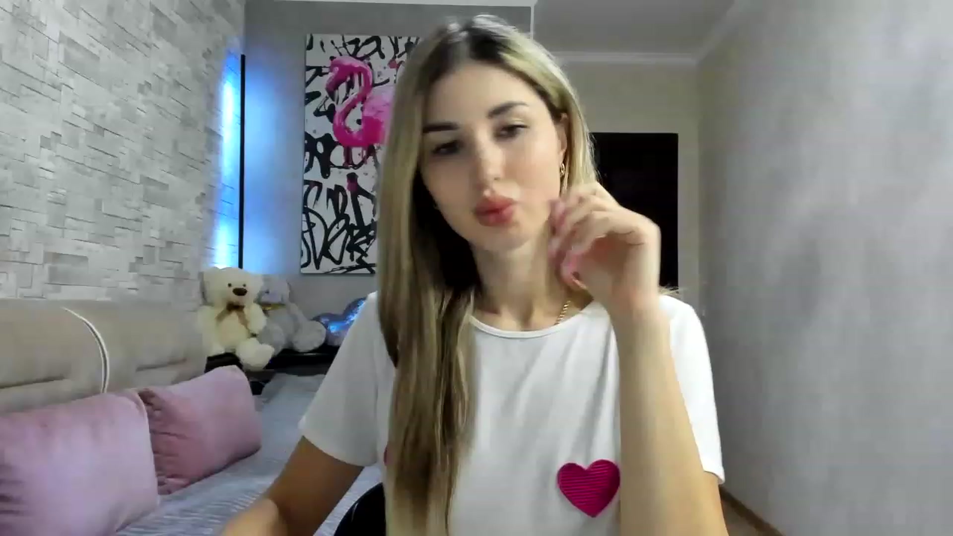 Gallery image thumbnail from Mexika's myfreecams stream on, 08/07/2023, 21:28 image 10 of 20
