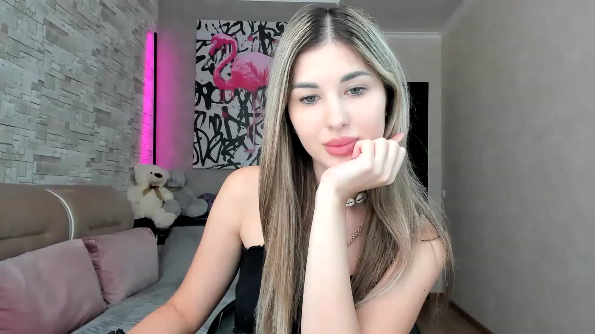 Gallery image thumbnail from Mexika's myfreecams stream on, 08/13/2023, 14:21 image 12 of 20
