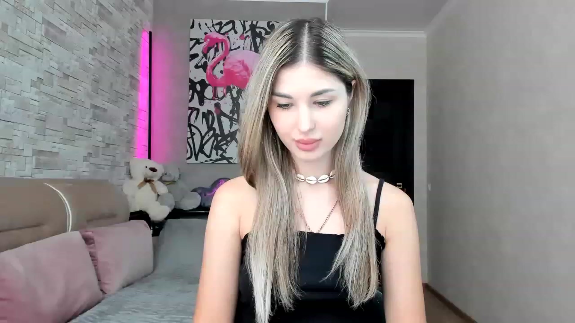 Gallery image thumbnail from Mexika's myfreecams stream on, 08/13/2023, 14:21 image 7 of 20