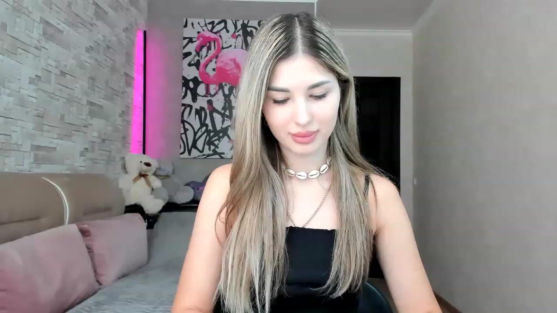 Gallery image thumbnail from Mexika's myfreecams stream on, 08/13/2023, 14:21 image 11 of 20