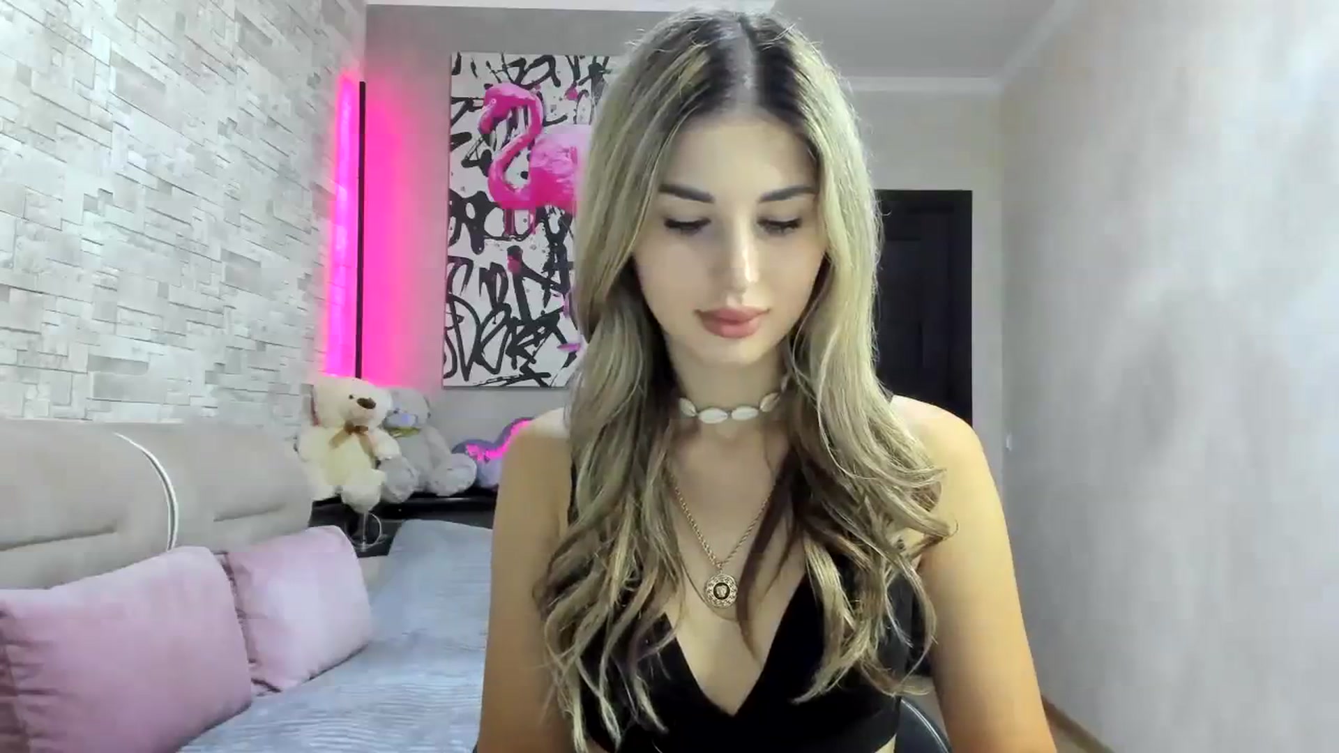 Gallery image thumbnail from Mexika's myfreecams stream on, 08/17/2023, 21:36 image 8 of 20