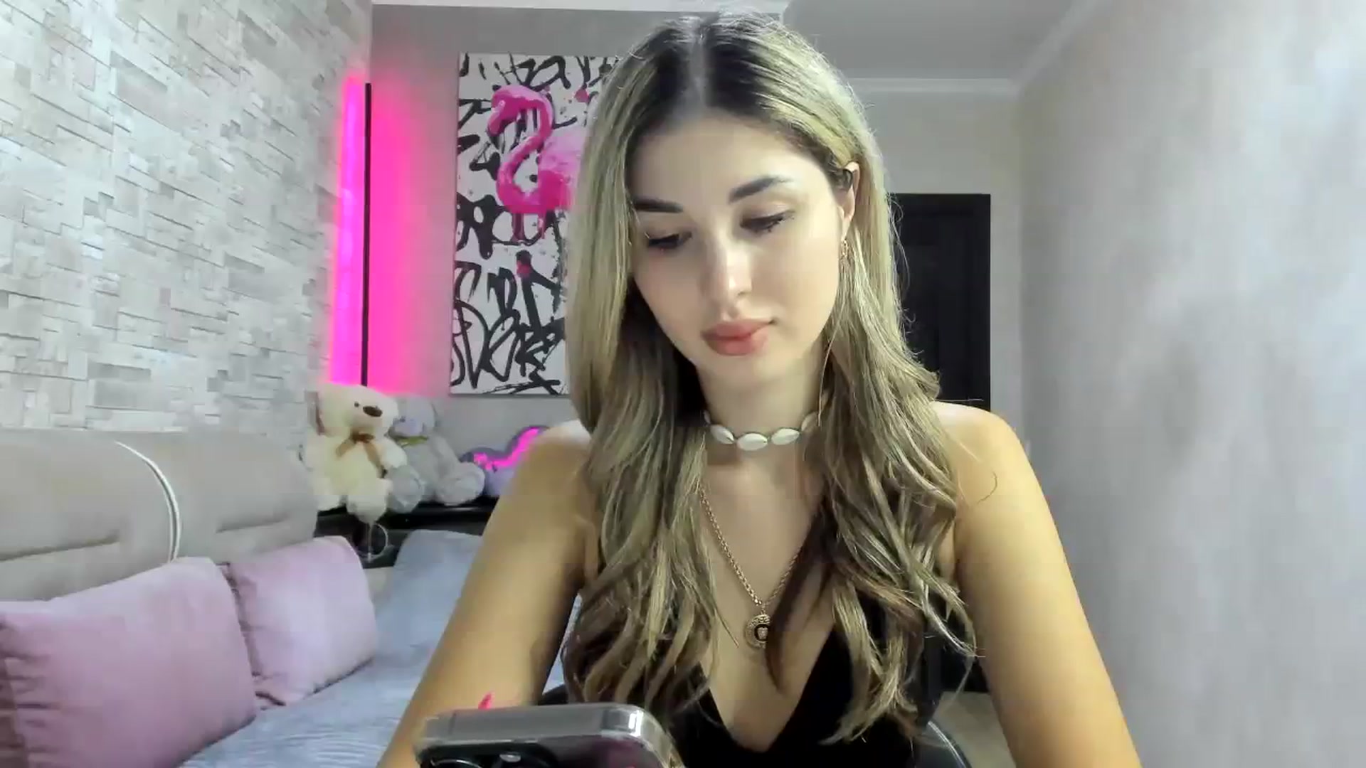 Gallery image thumbnail from Mexika's myfreecams stream on, 08/17/2023, 21:36 image 9 of 20