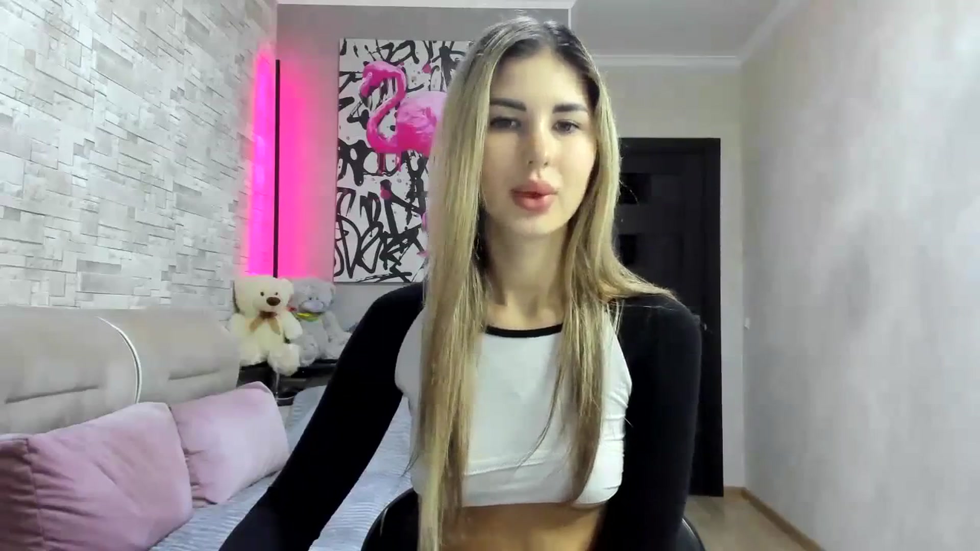 Gallery image thumbnail from Mexika's myfreecams stream on, 11/21/2023, 16:35 image 12 of 20