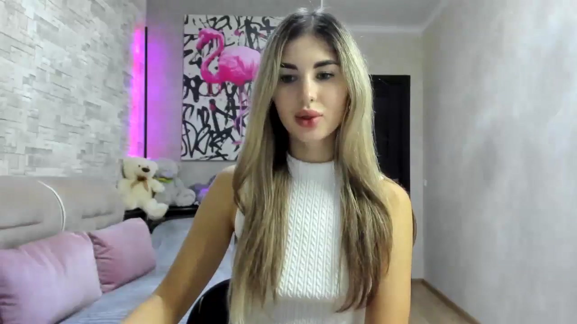 Gallery image thumbnail from Mexika's myfreecams stream on, 12/17/2023, 16:53 image 17 of 20