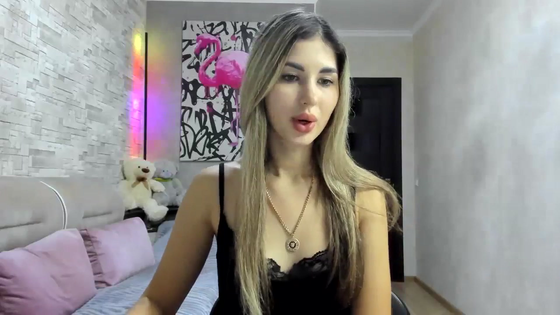 Gallery image thumbnail from Mexika's myfreecams stream on, 12/25/2023, 24:00 image 3 of 20