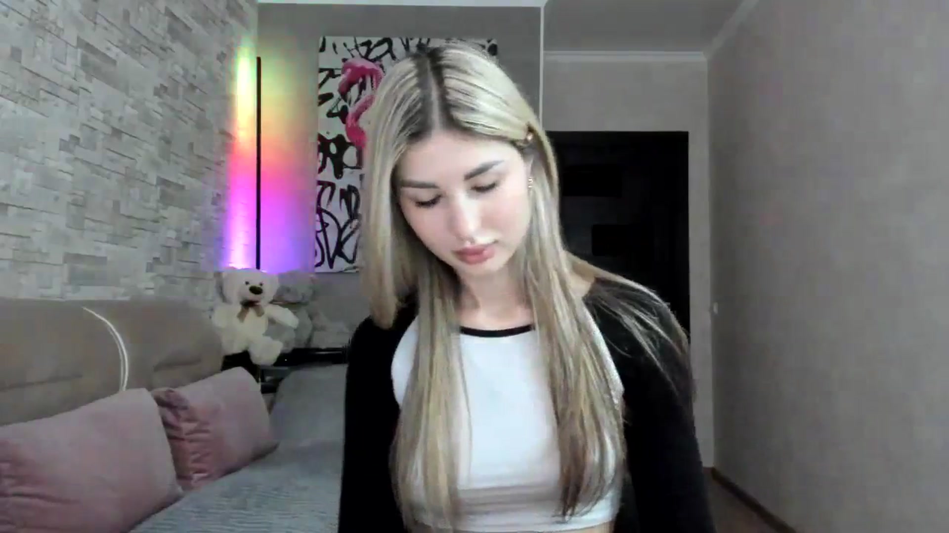 Gallery image thumbnail from Mexika's myfreecams stream on, 03/07/2024, 14:58 image 14 of 20