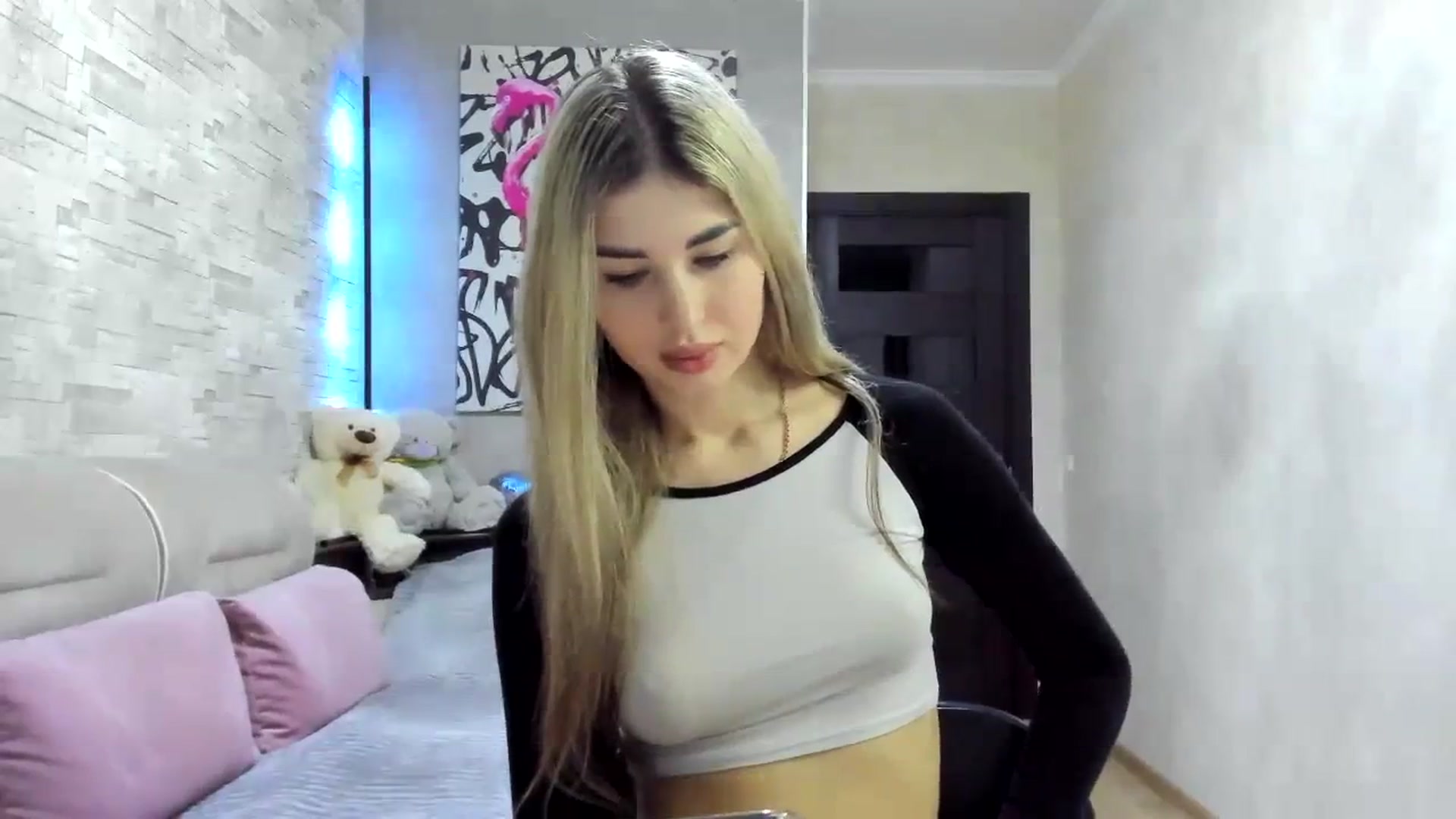 Gallery image thumbnail from Mexika's myfreecams stream on, 03/18/2024, 22:50 image 16 of 20