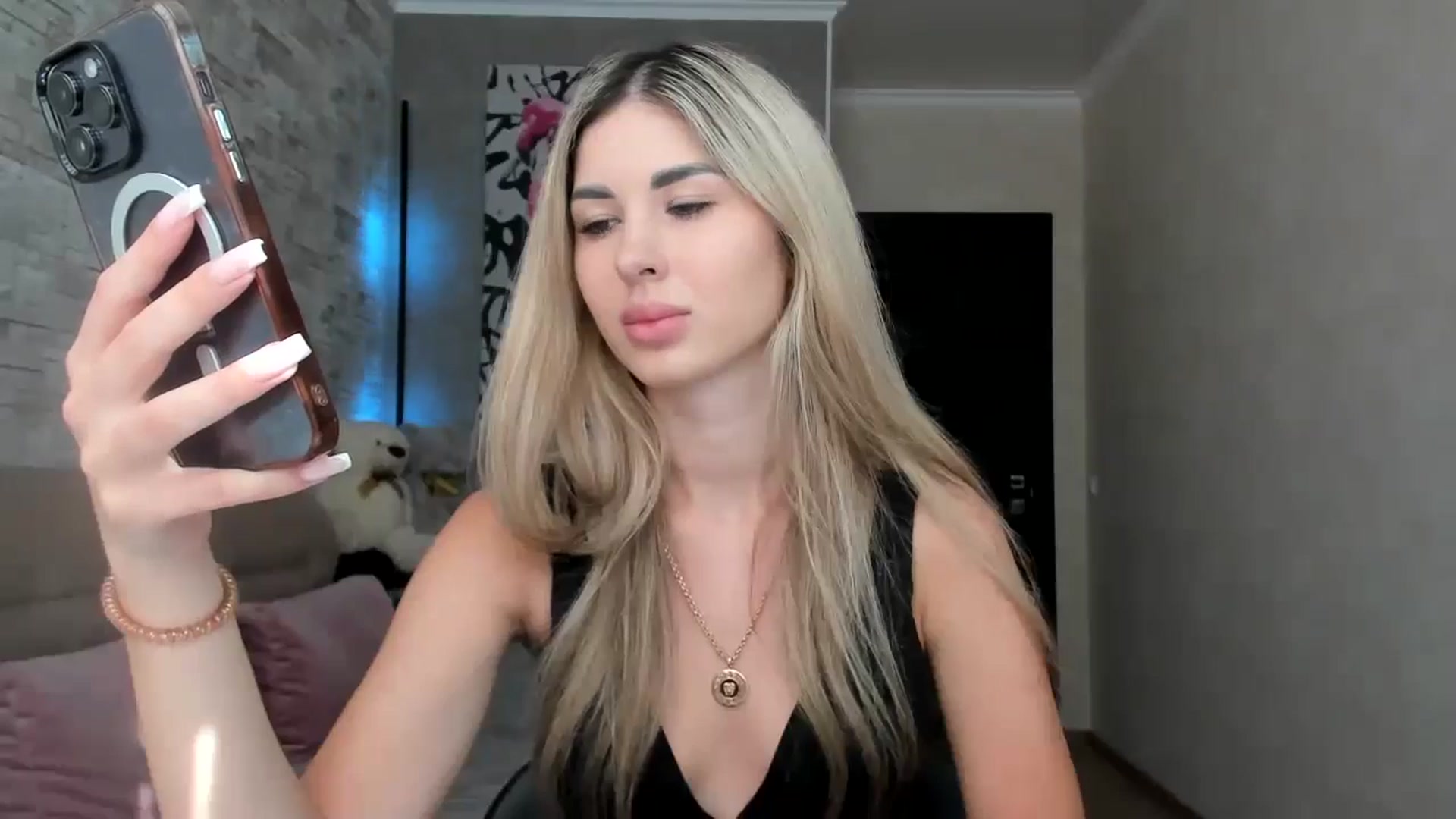 Gallery image thumbnail from Mexika's myfreecams stream on, 07/24/2024, 14:52 image 8 of 20