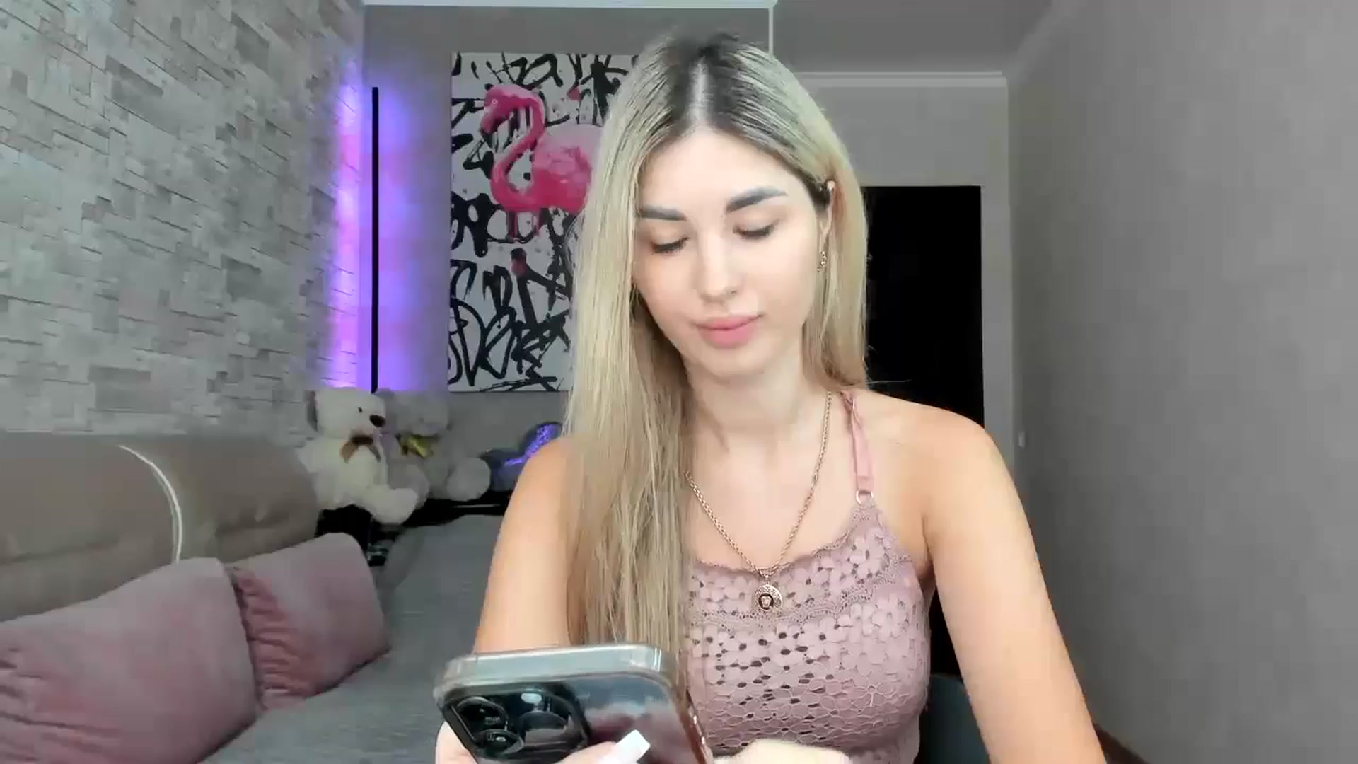 Gallery image thumbnail from Mexika's myfreecams stream on, 07/30/2024, 14:40 image 17 of 20