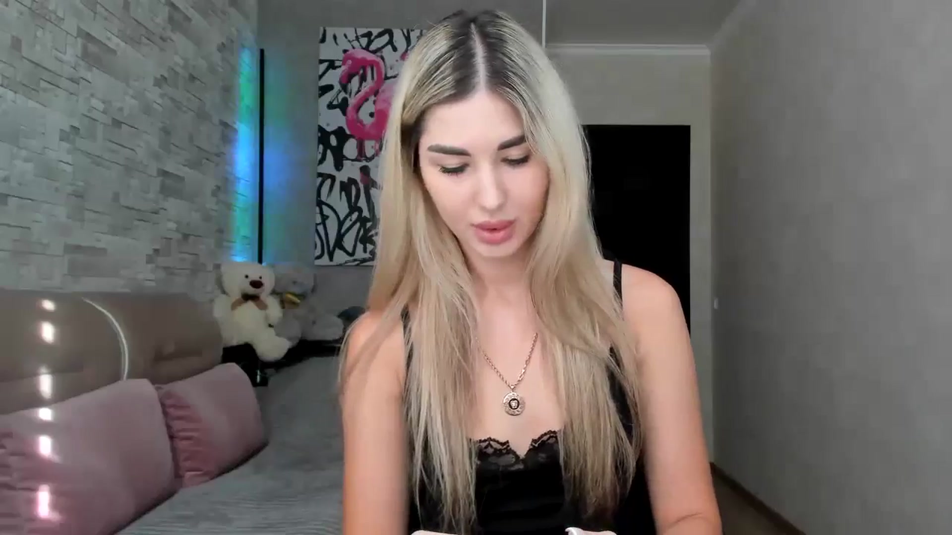 Gallery image thumbnail from Mexika's myfreecams stream on, 08/01/2024, 14:26 image 15 of 20