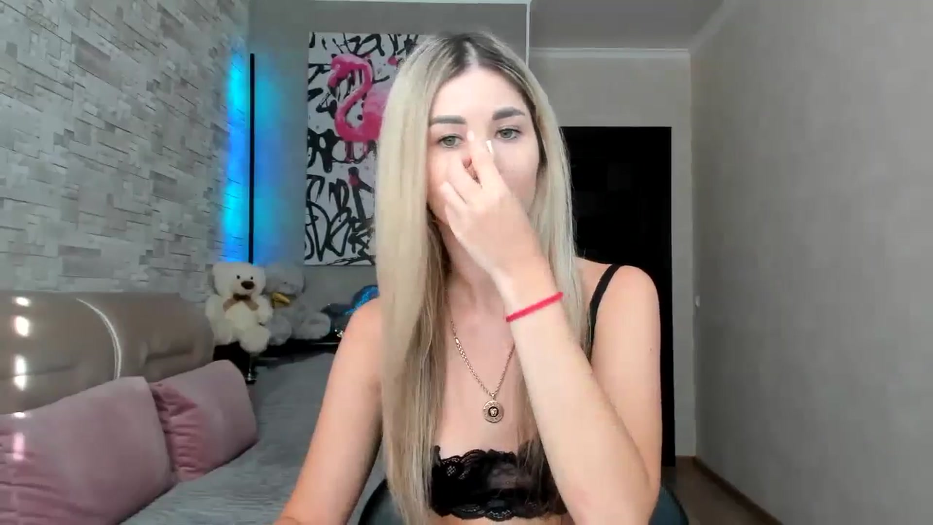 Gallery image thumbnail from Mexika's myfreecams stream on, 08/03/2024, 14:29 image 6 of 20
