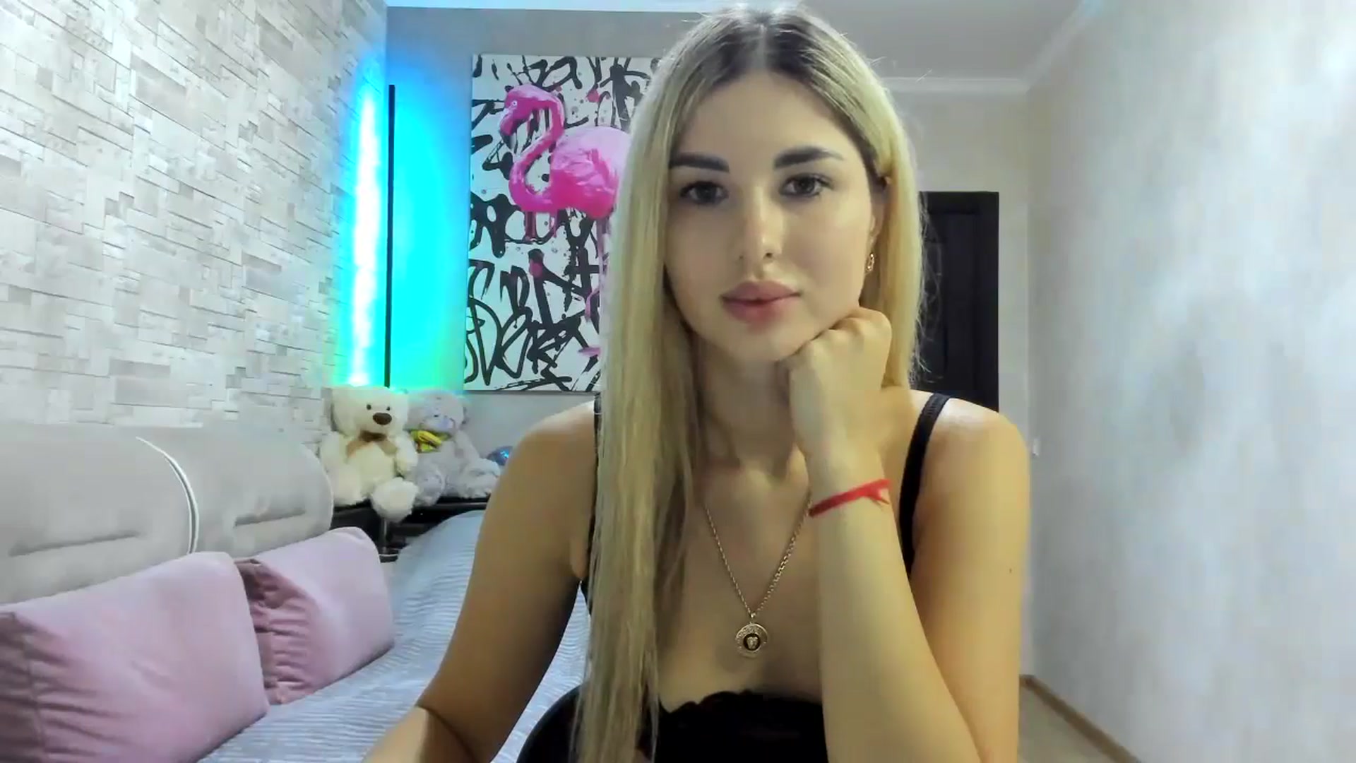 Gallery image thumbnail from Mexika's myfreecams stream on, 08/03/2024, 19:22 image 3 of 20