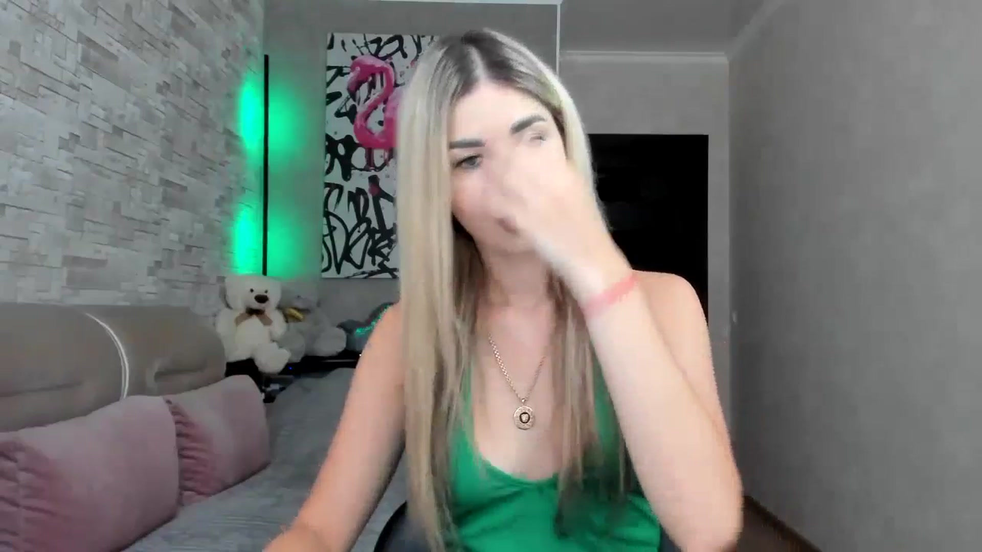 Gallery image thumbnail from Mexika's myfreecams stream on, 08/07/2024, 13:12 image 17 of 20