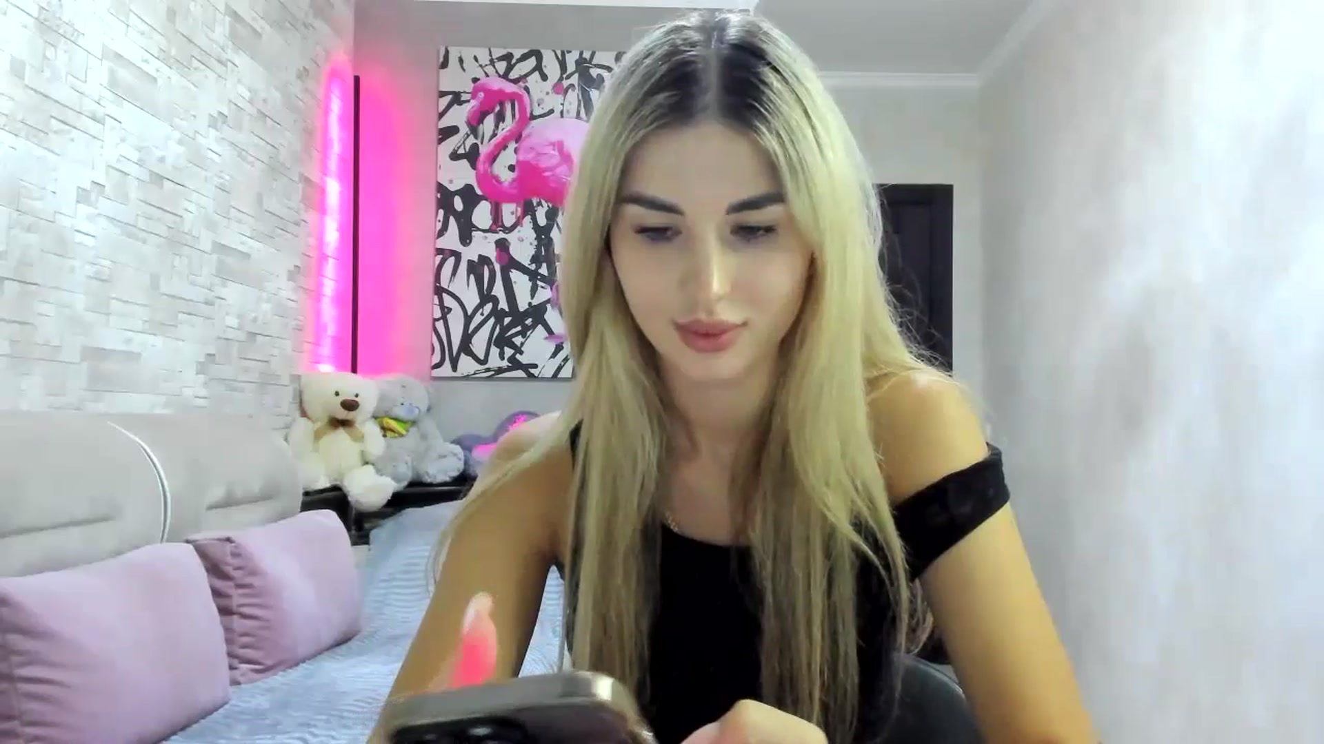 Gallery image thumbnail from Mexika's myfreecams stream on, 08/10/2024, 21:48 image 20 of 20
