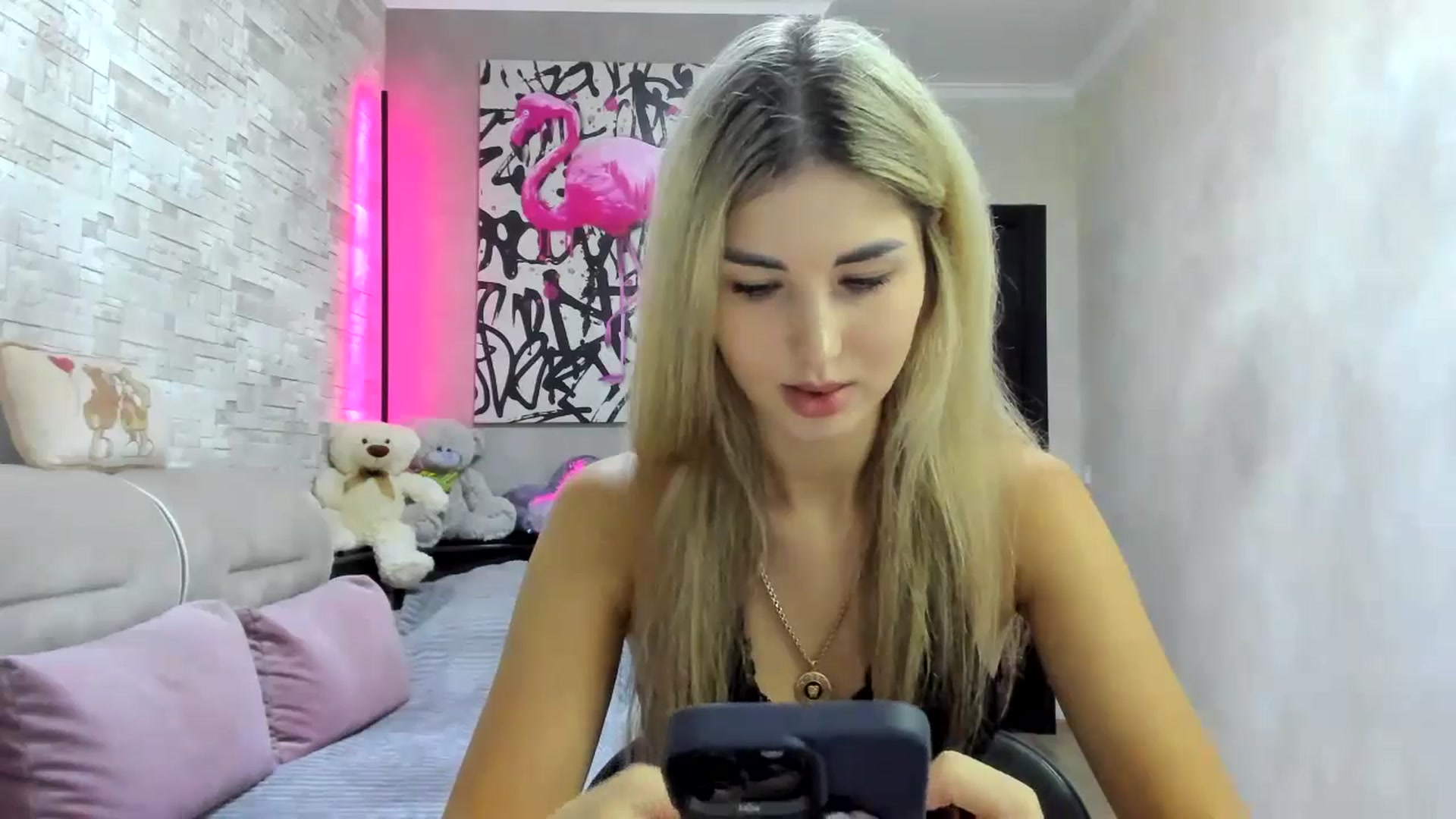 Gallery image thumbnail from Mexika's myfreecams stream on, 09/05/2024, 16:17 image 17 of 20