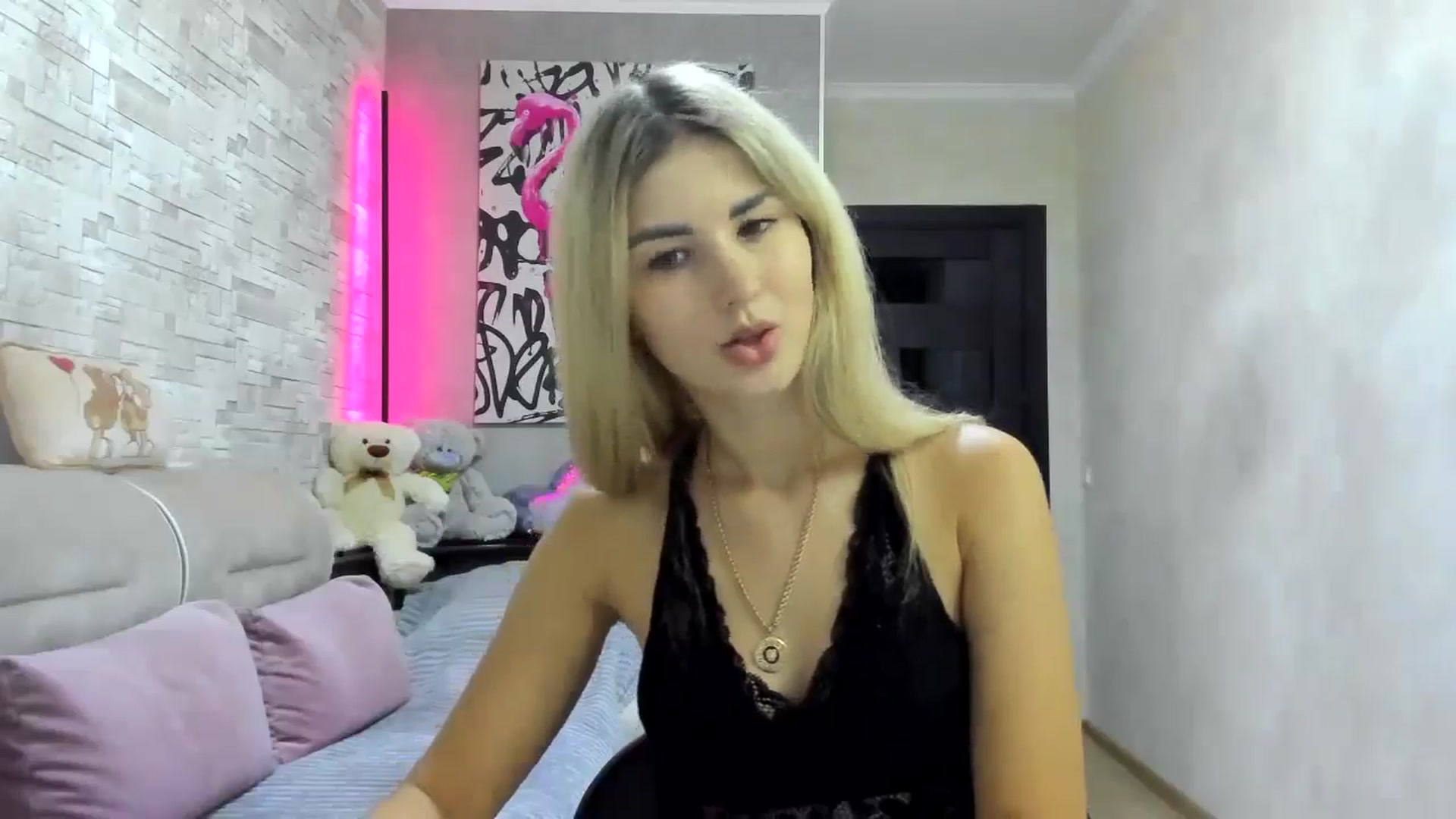 Gallery image thumbnail from Mexika's myfreecams stream on, 09/05/2024, 16:17 image 18 of 20