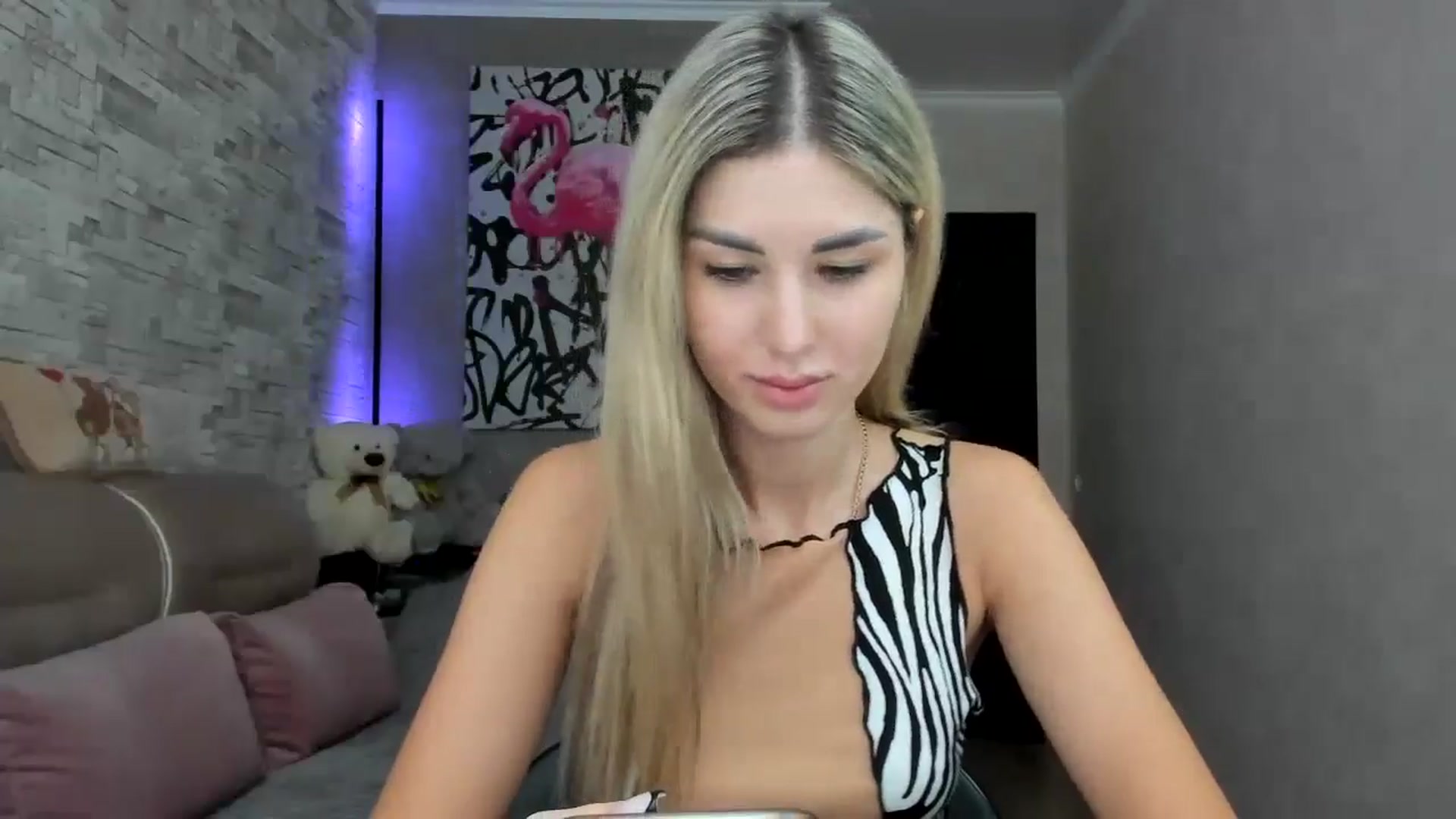 Gallery image thumbnail from Mexika's myfreecams stream on, 09/09/2024, 13:30 image 6 of 20