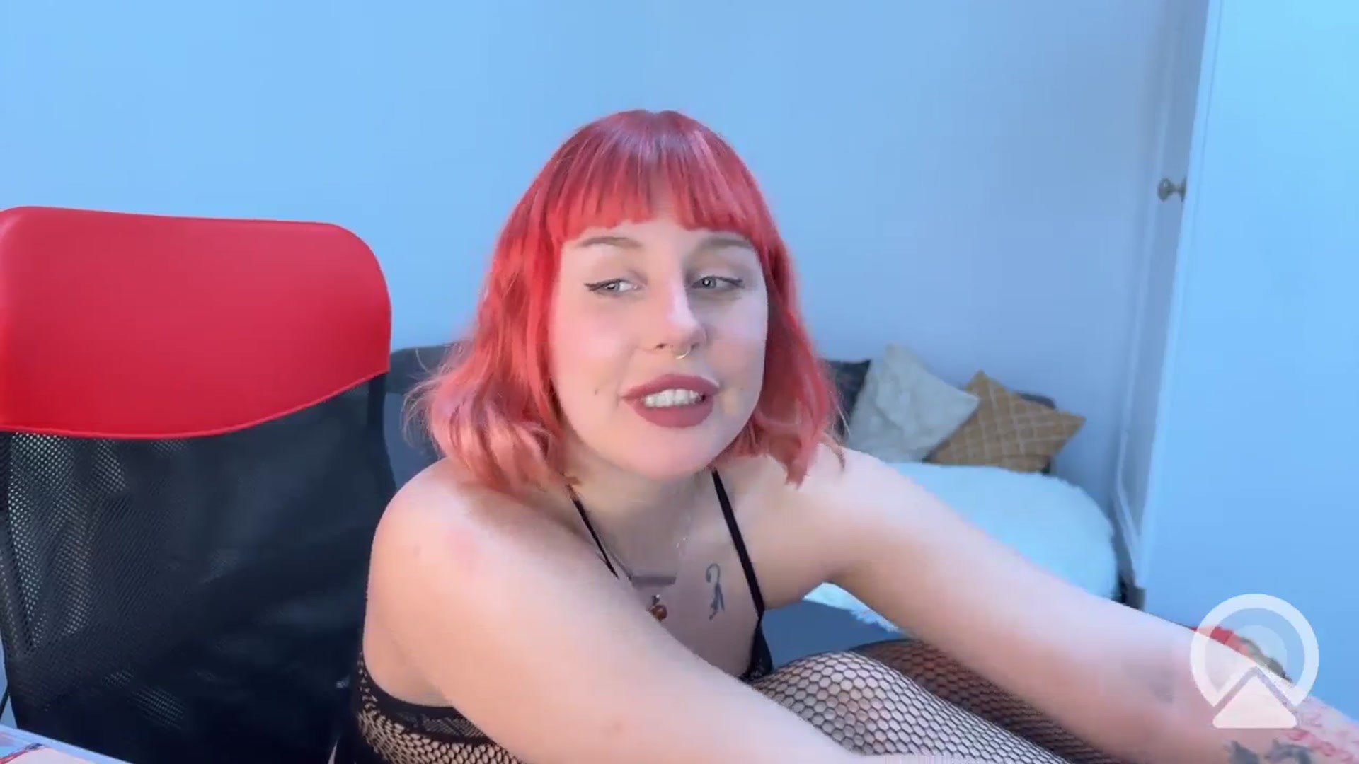 Gallery image thumbnail from Mi55Purple's myfreecams stream on, 01/24/2024, 15:29 image 14 of 20