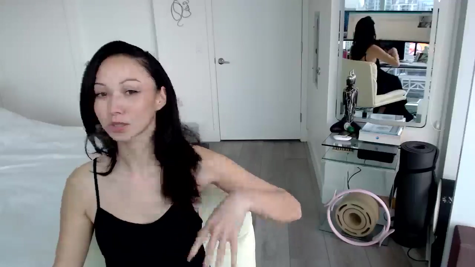 Gallery image thumbnail from MiNNiE_B00M's myfreecams stream on, 03/01/2025, 22:22 image 3 of 20