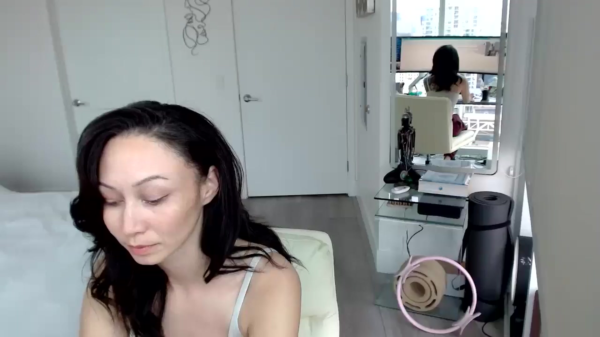 Gallery image thumbnail from MiNNiE_B00M's myfreecams stream on, 03/05/2025, 22:30 image 13 of 20