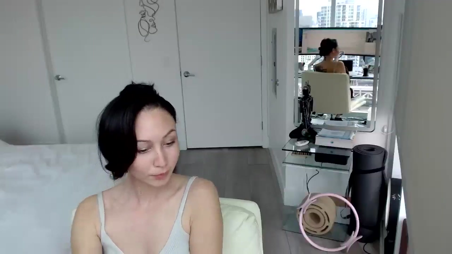 Gallery image thumbnail from MiNNiE_B00M's myfreecams stream on, 03/05/2025, 22:30 image 4 of 20