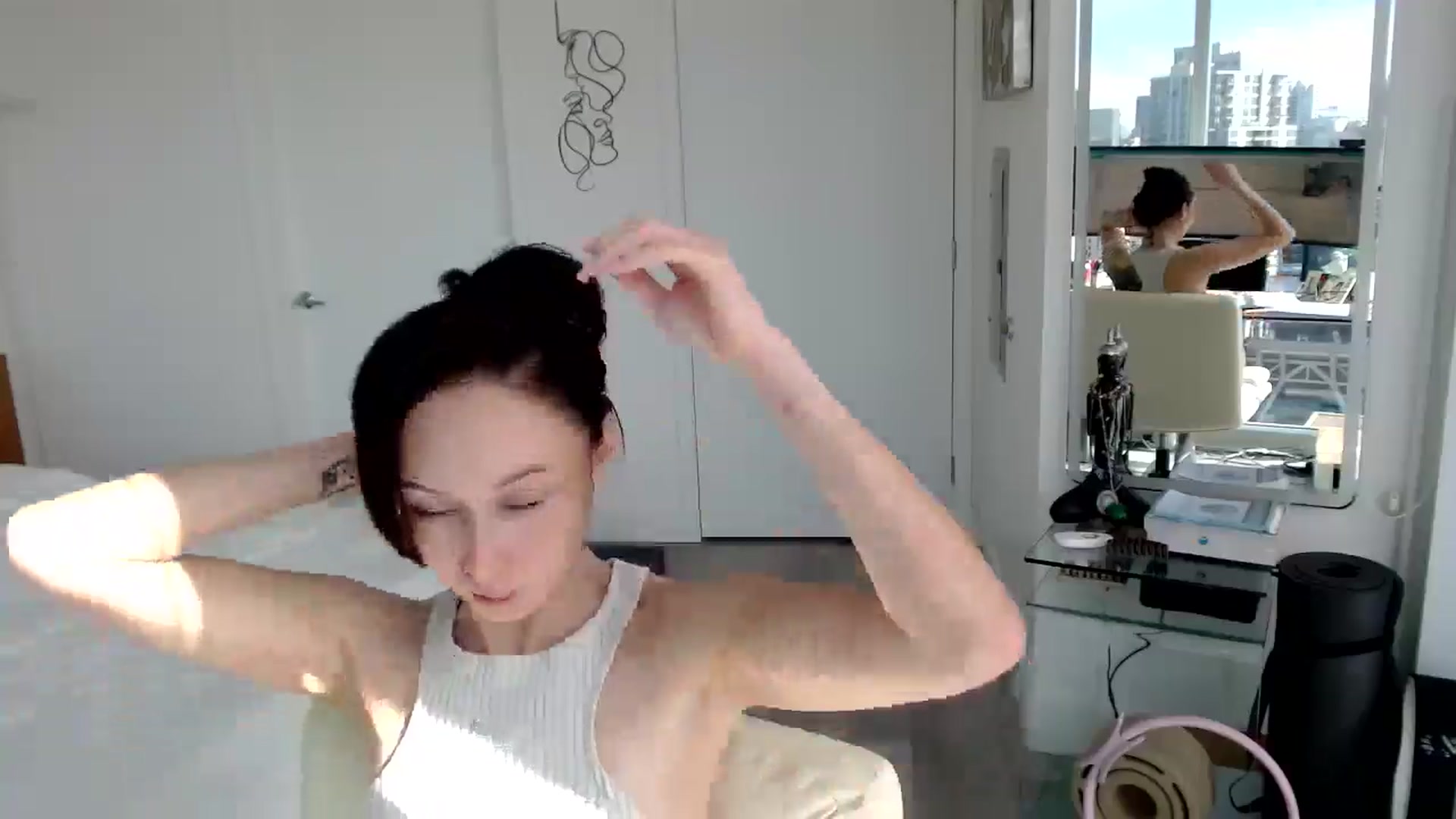 Gallery image thumbnail from MiNNiE_B00M's myfreecams stream on, 03/10/2025, 22:10 image 19 of 20