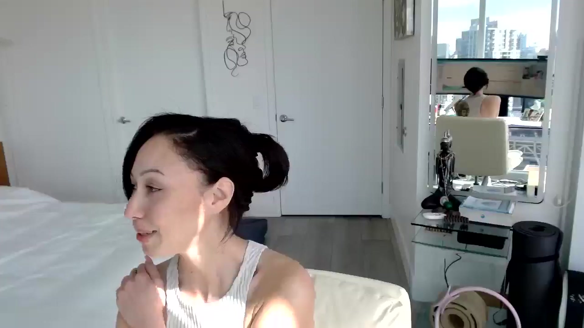 Gallery image thumbnail from MiNNiE_B00M's myfreecams stream on, 03/10/2025, 22:10 image 17 of 20