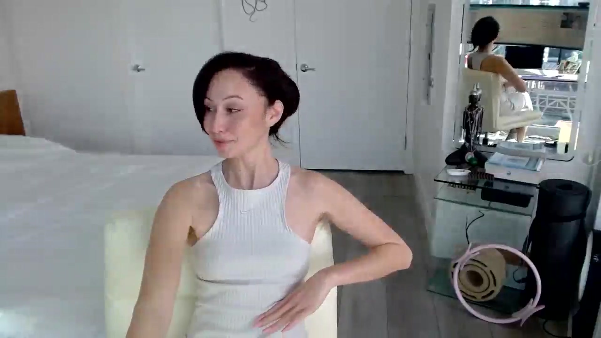 Gallery image thumbnail from MiNNiE_B00M's myfreecams stream on, 03/10/2025, 22:10 image 11 of 20