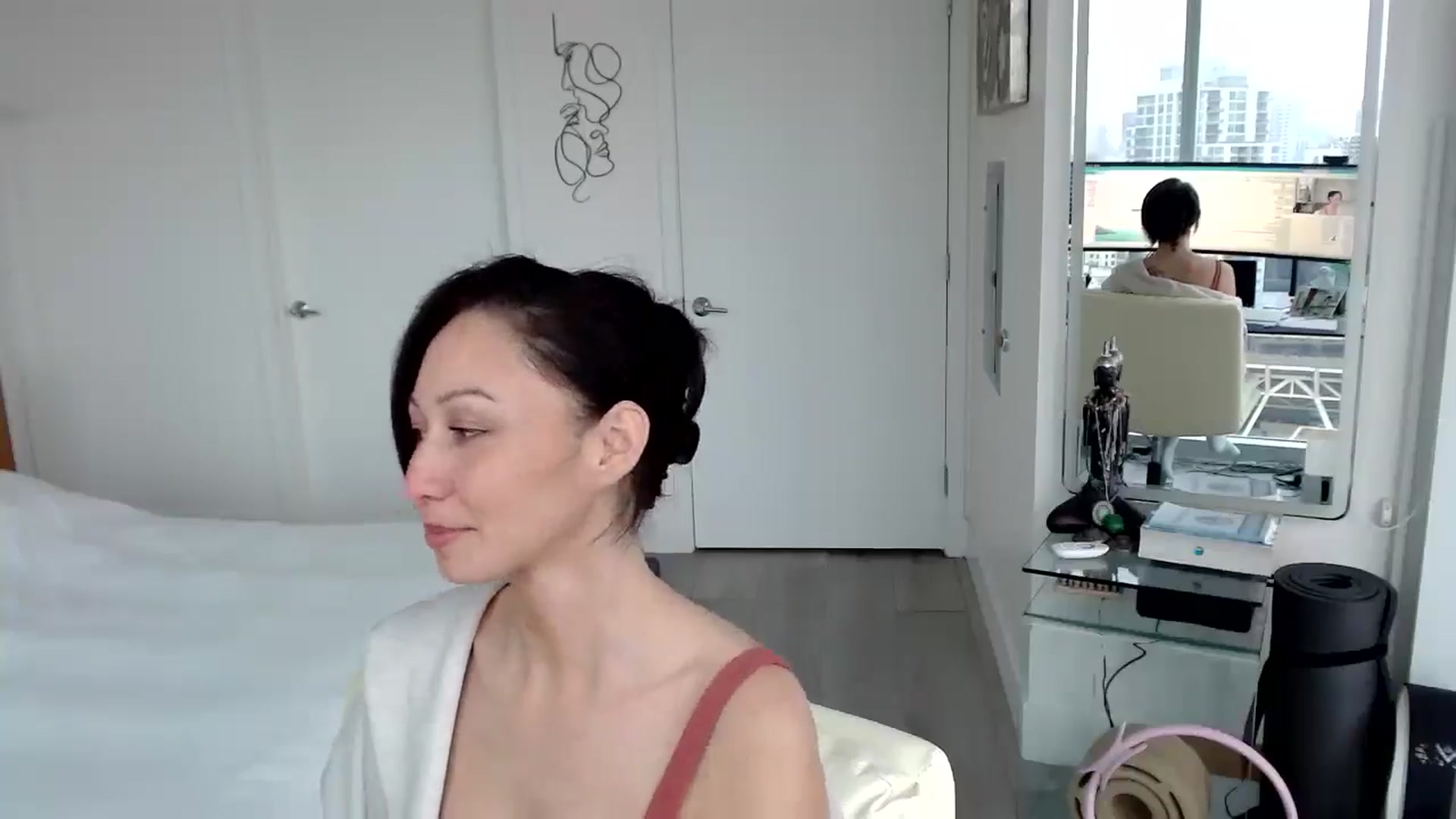 Gallery image thumbnail from MiNNiE_B00M's myfreecams stream on, 03/11/2025, 20:53 image 17 of 20