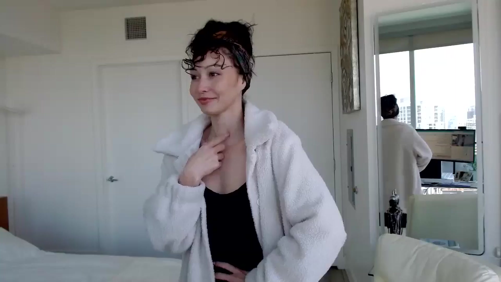 Gallery image thumbnail from MiNNiE_B00M's myfreecams stream on, 03/13/2025, 21:47 image 7 of 20
