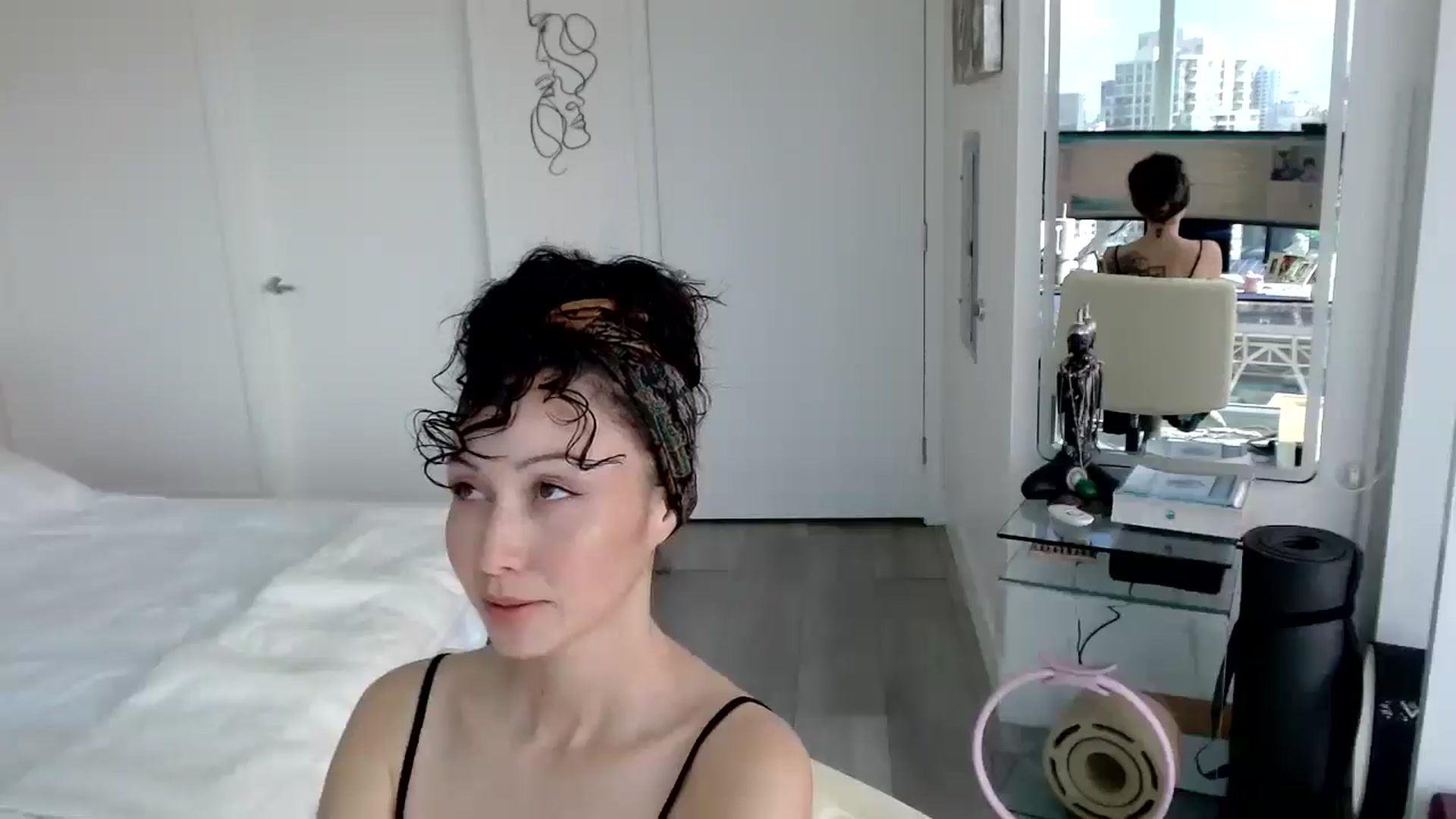 Gallery image thumbnail from MiNNiE_B00M's myfreecams stream on, 03/13/2025, 21:47 image 19 of 20