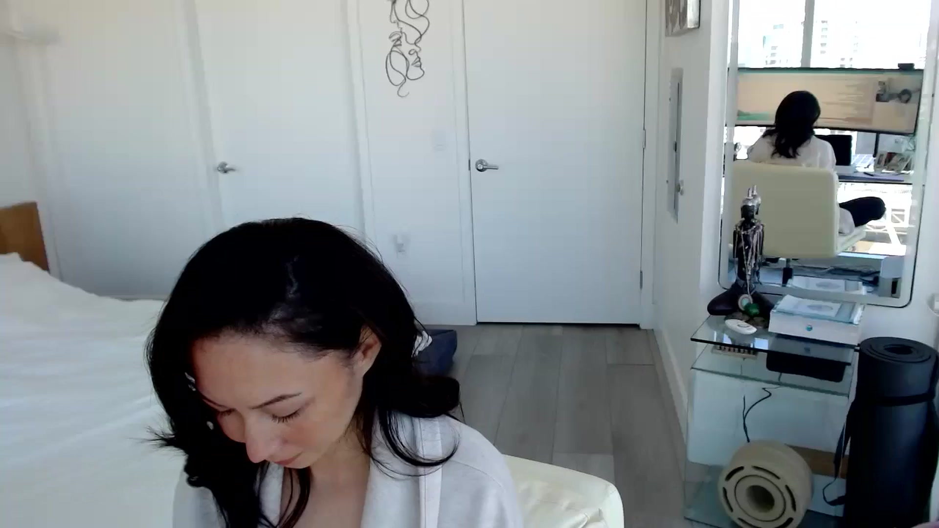 Gallery image thumbnail from MiNNiE_B00M's myfreecams stream on, 03/19/2025, 19:02 image 13 of 20