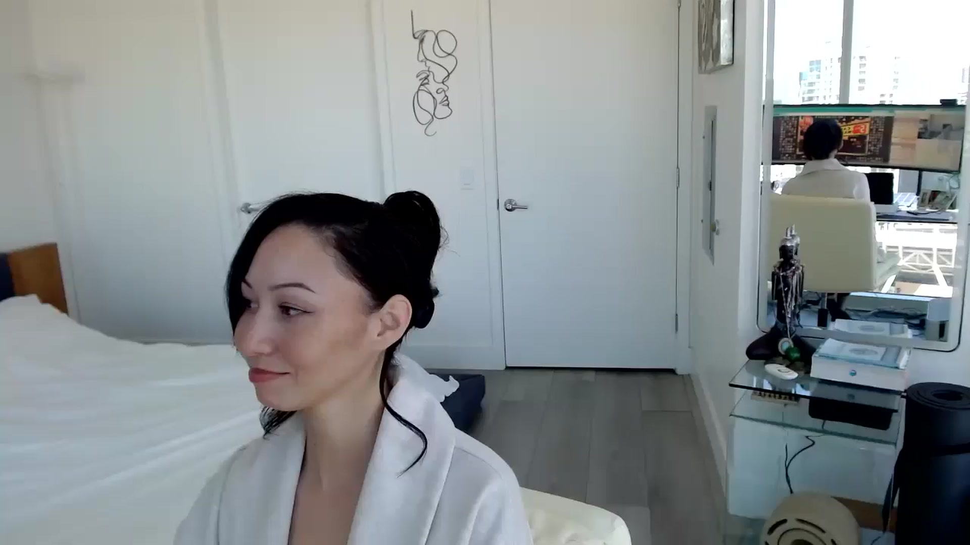 Gallery image thumbnail from MiNNiE_B00M's myfreecams stream on, 03/19/2025, 22:01 image 2 of 20
