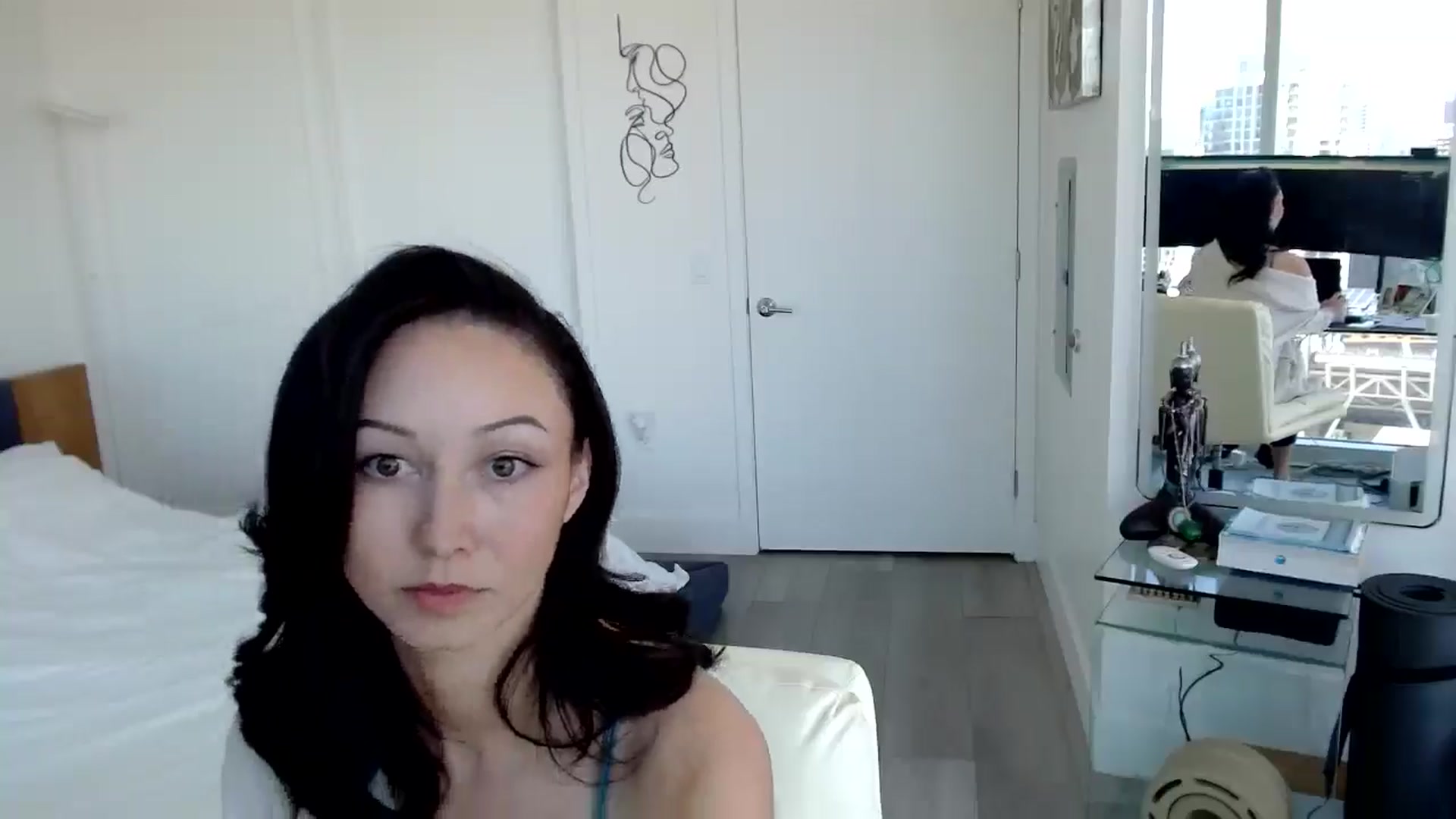 Gallery image thumbnail from MiNNiE_B00M's myfreecams stream on, 03/19/2025, 22:01 image 11 of 20